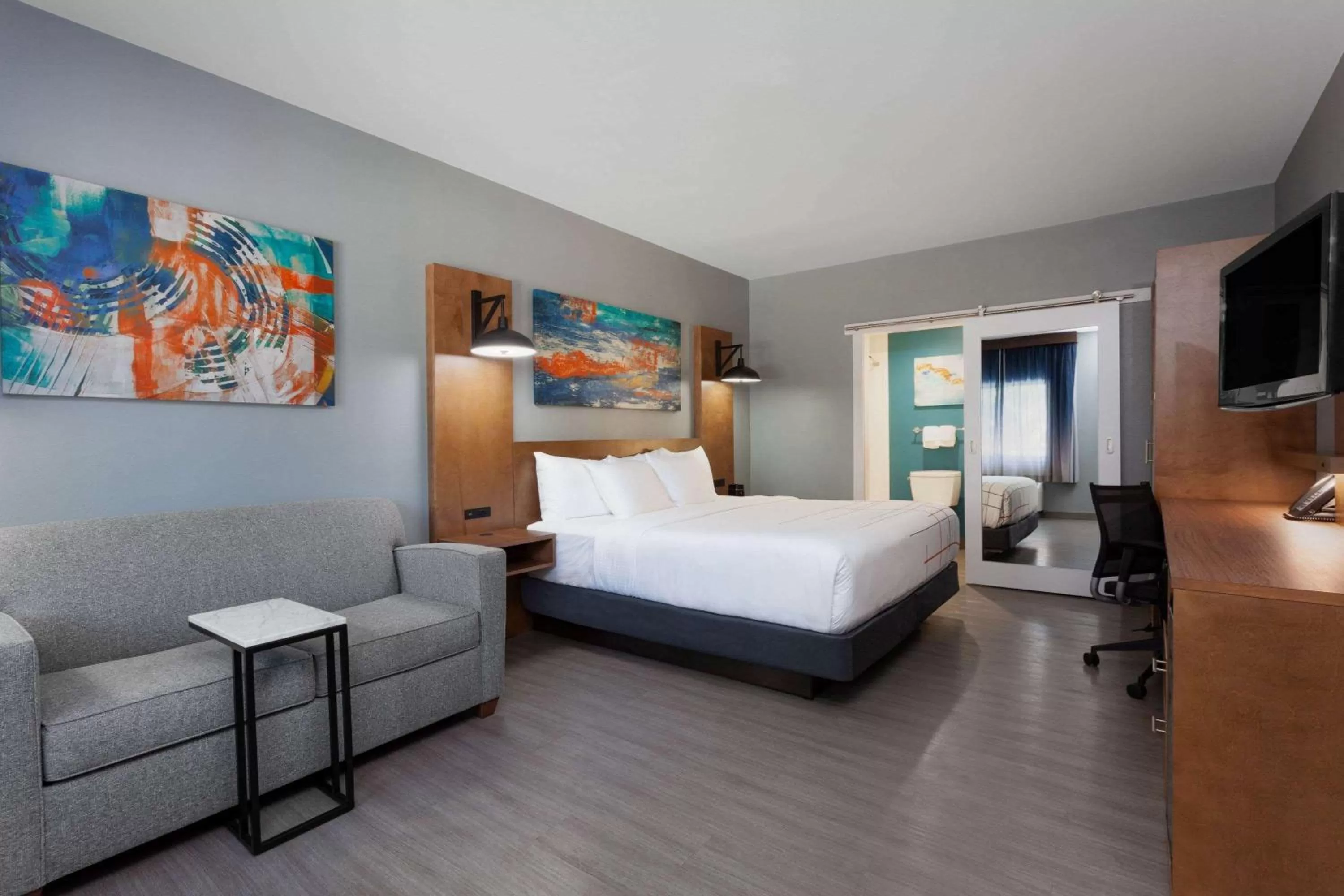 Photo of the whole room, Bed in La Quinta by Wyndham Ft. Myers - Sanibel Gateway