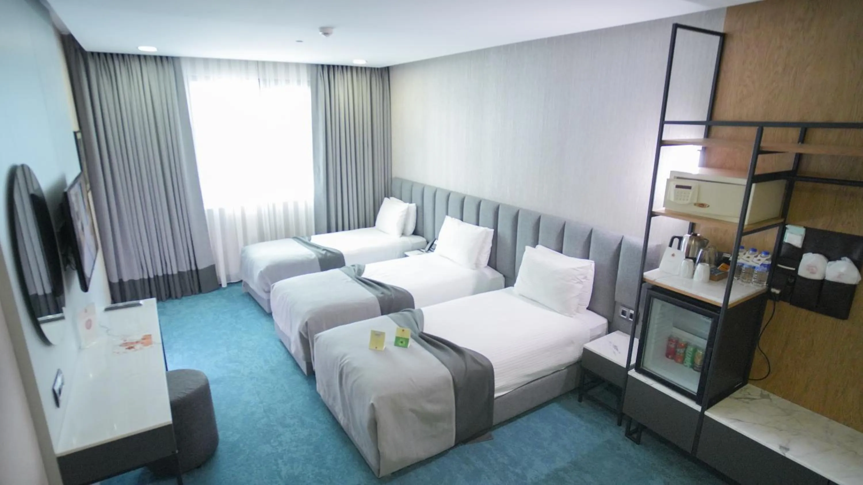 Bed in Dosso Dossi Hotels Old City