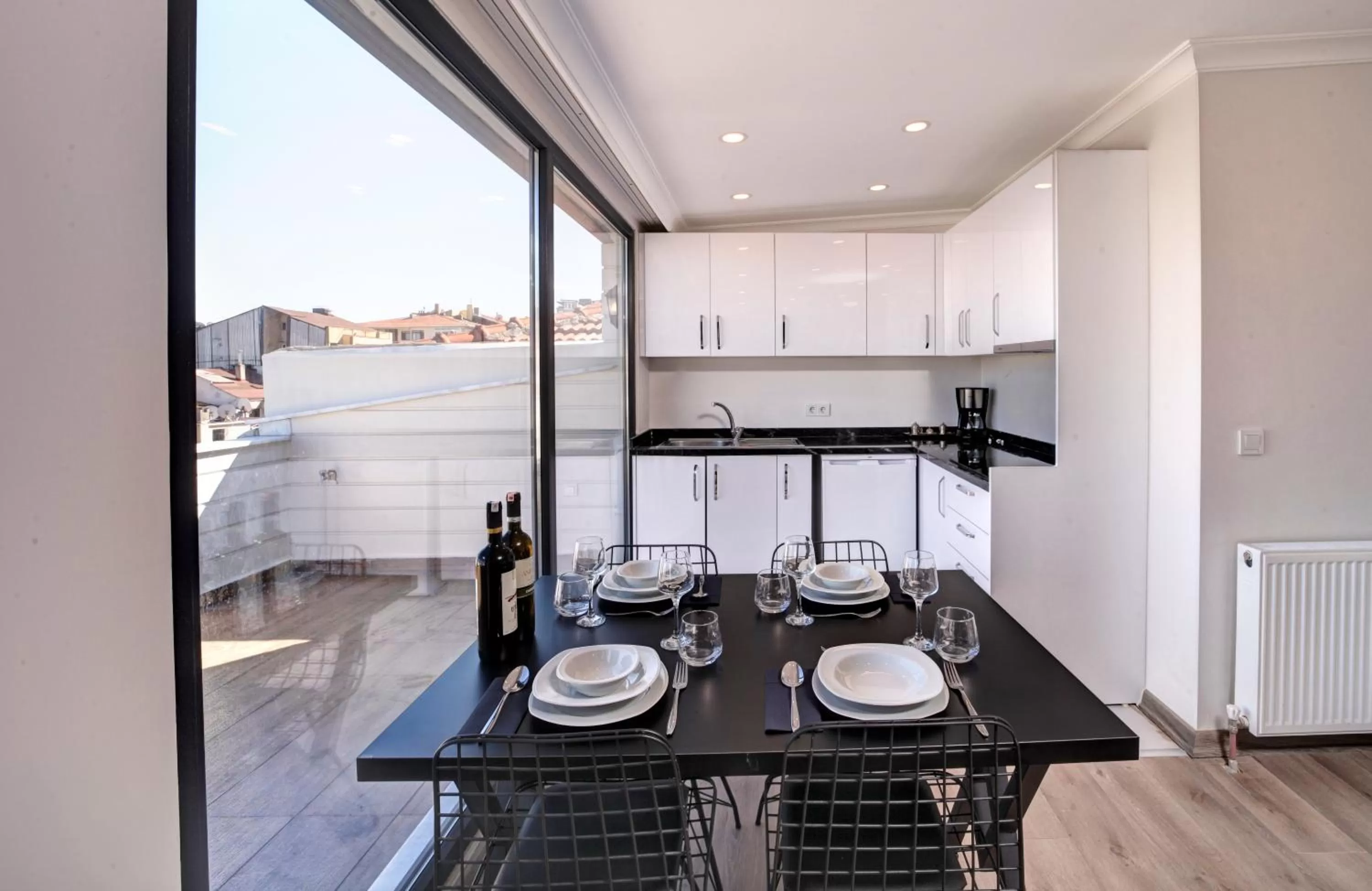 Dining area in Etiz Hotels & Residences