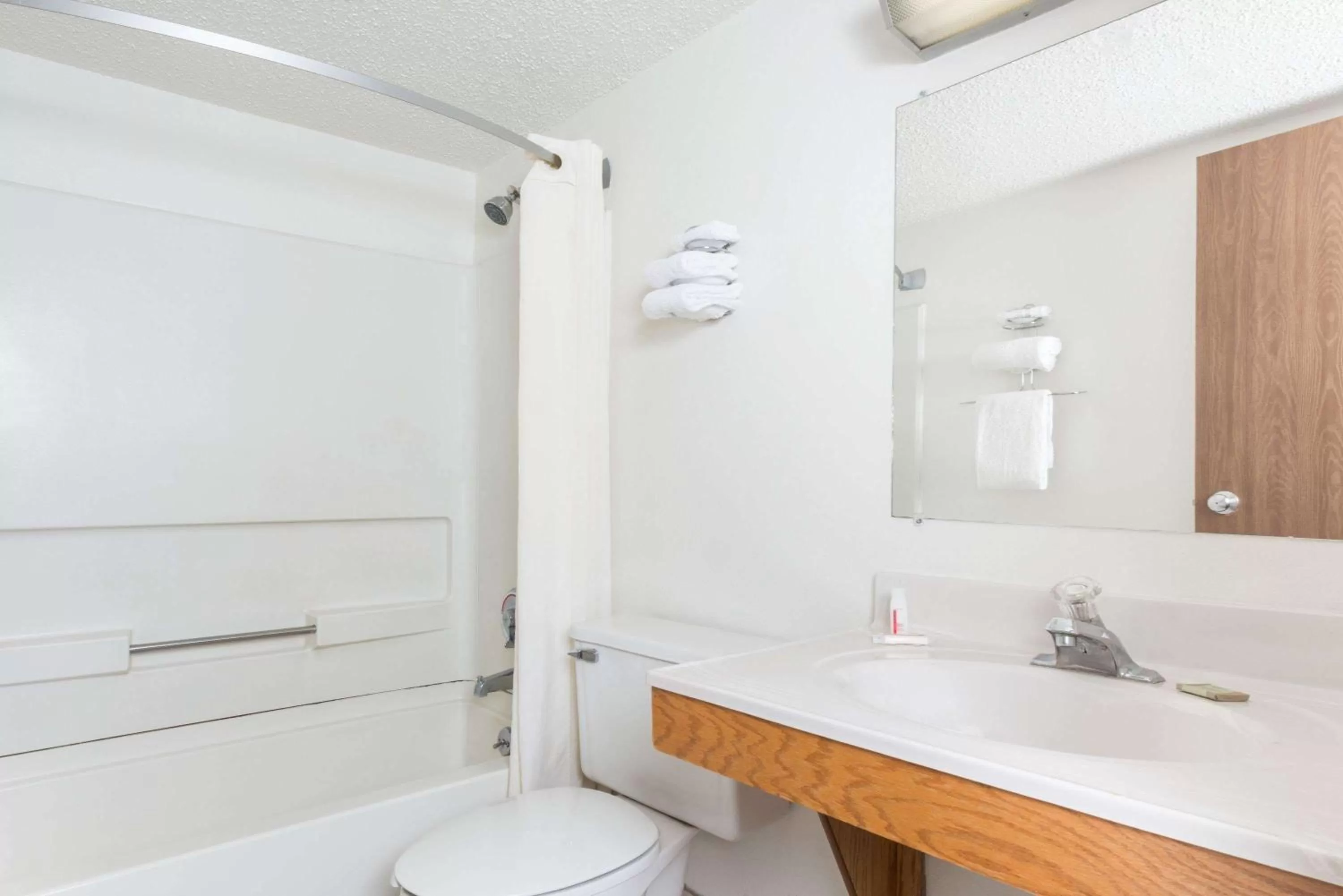 Bathroom in Super 8 by Wyndham Front Royal Near Shenandoah National Park