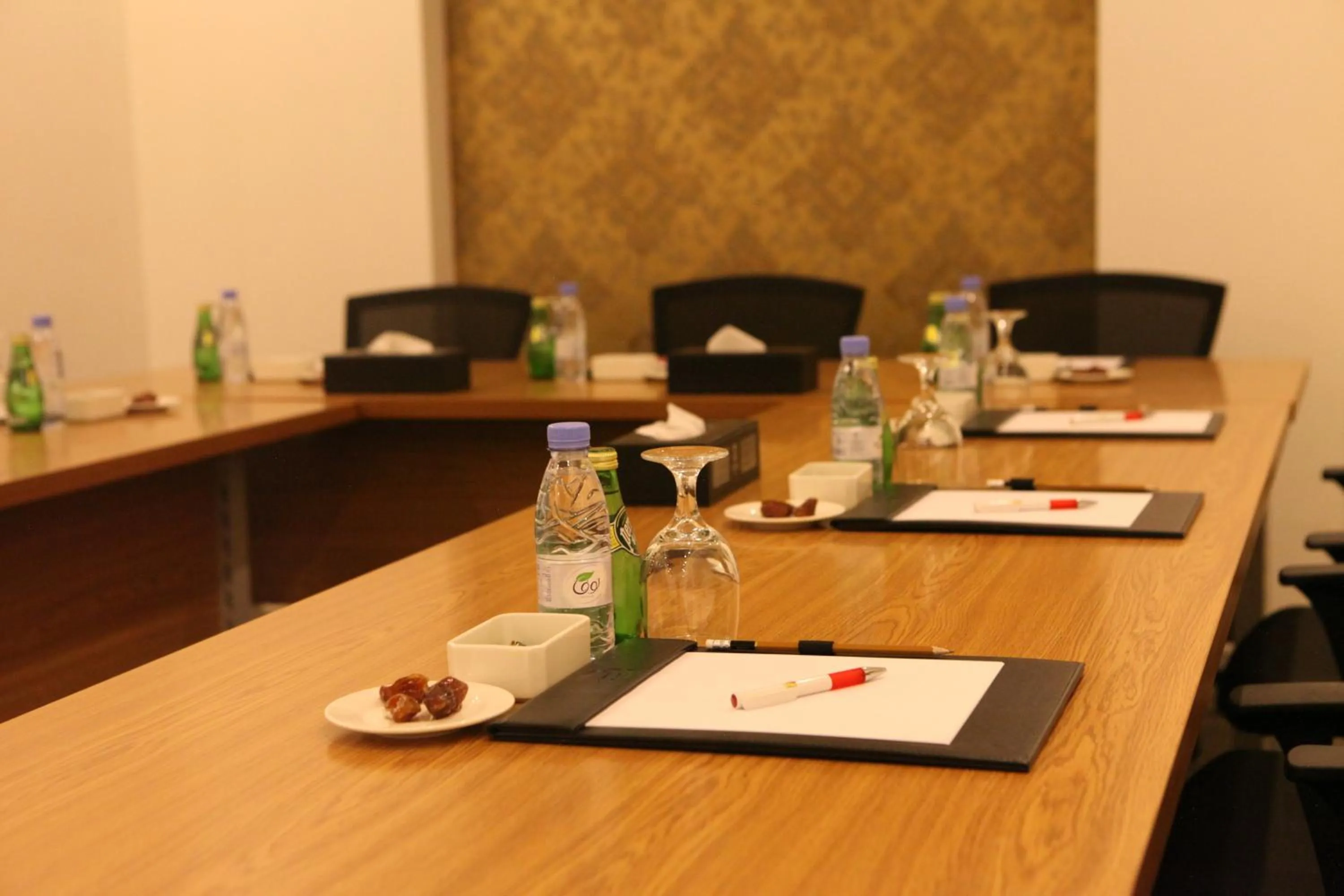 Banquet/Function facilities, Business Area/Conference Room in Super 8 Hotel Al Riyadh by Wyndham