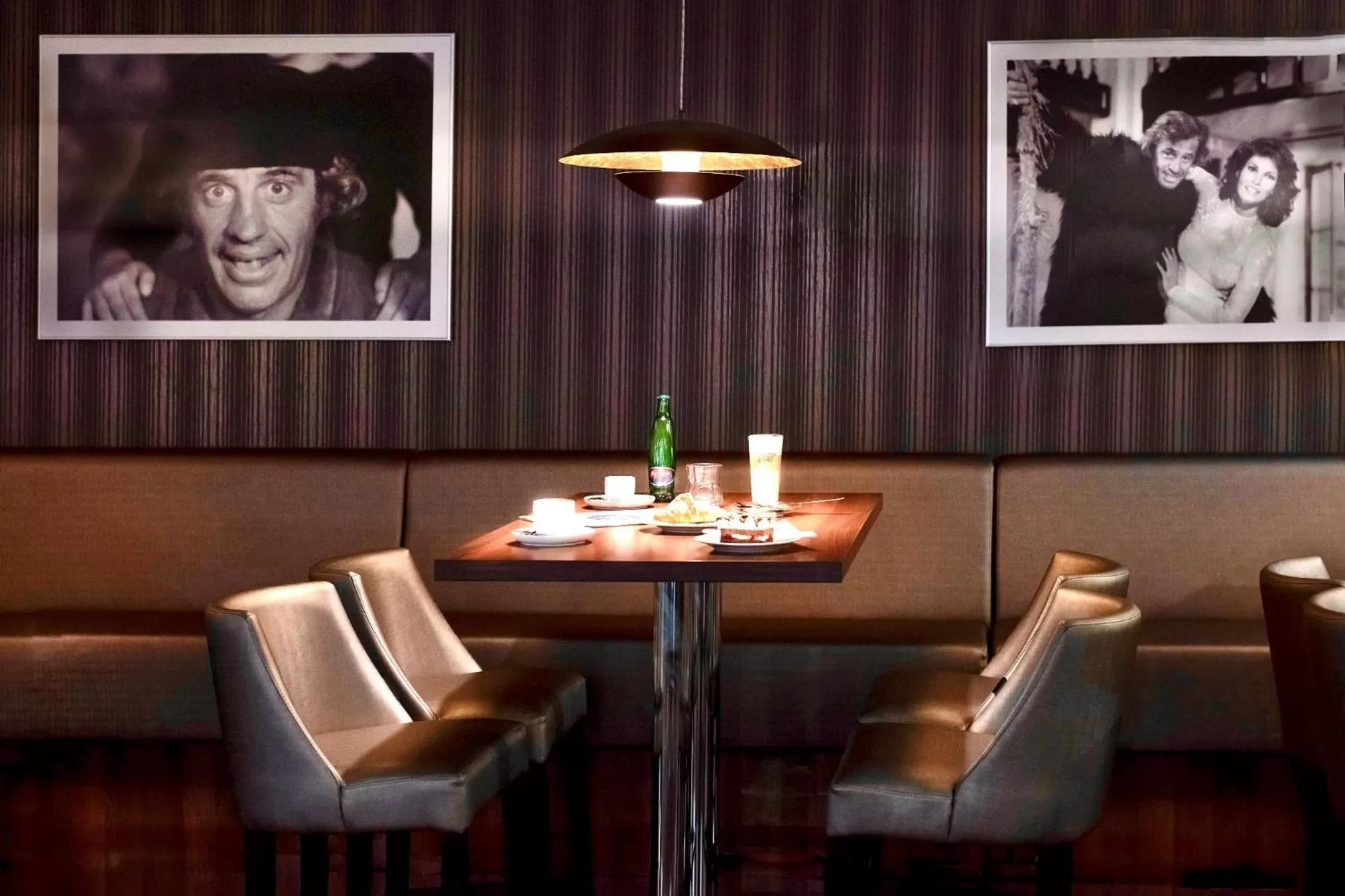 Lounge or bar in Cosmopolitan Bobycentrum - Czech Leading Hotels