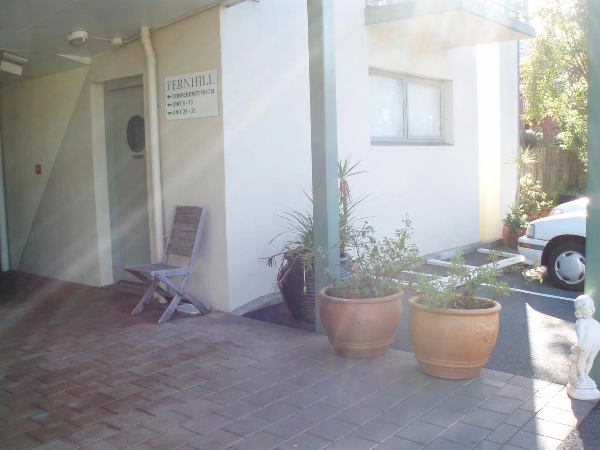 Facade/entrance in Fernhill Motor Lodge