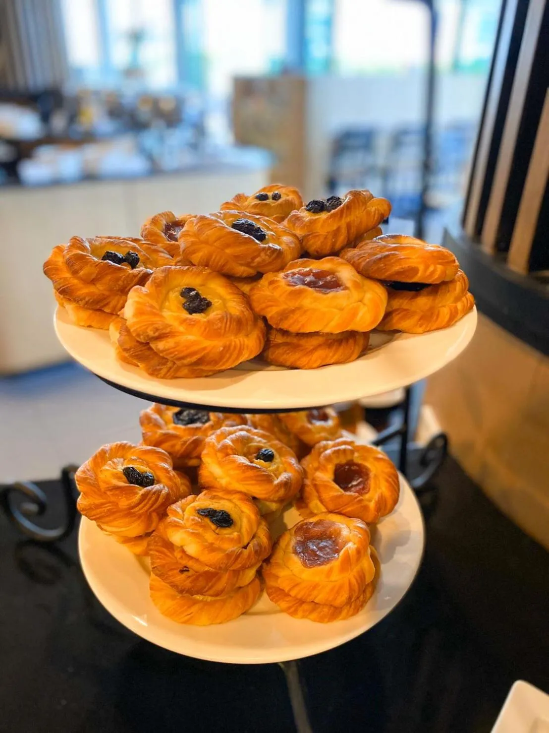 Restaurant/places to eat in AVA SEA Resort Krabi, Ao Nang Beach