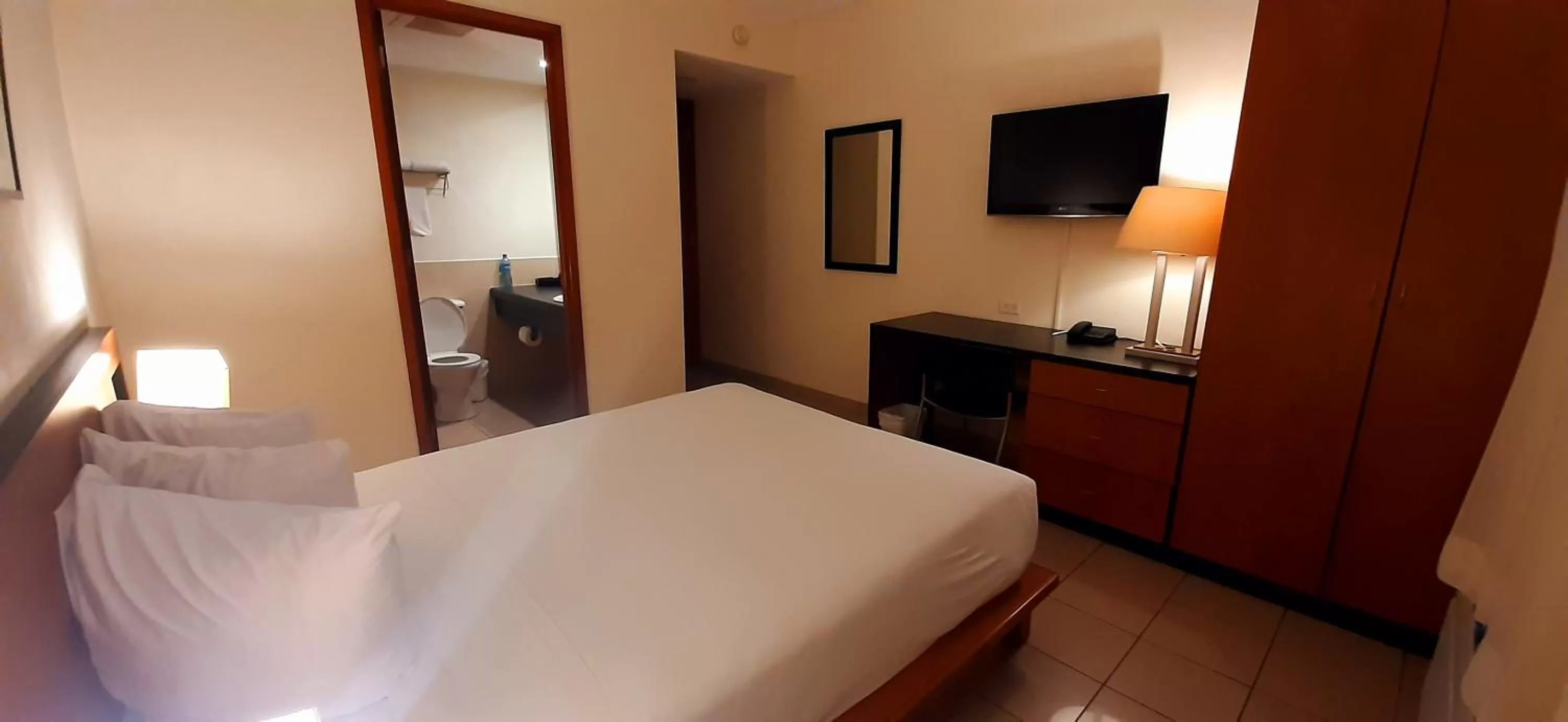 Bed in Comfort Inn Real La Union