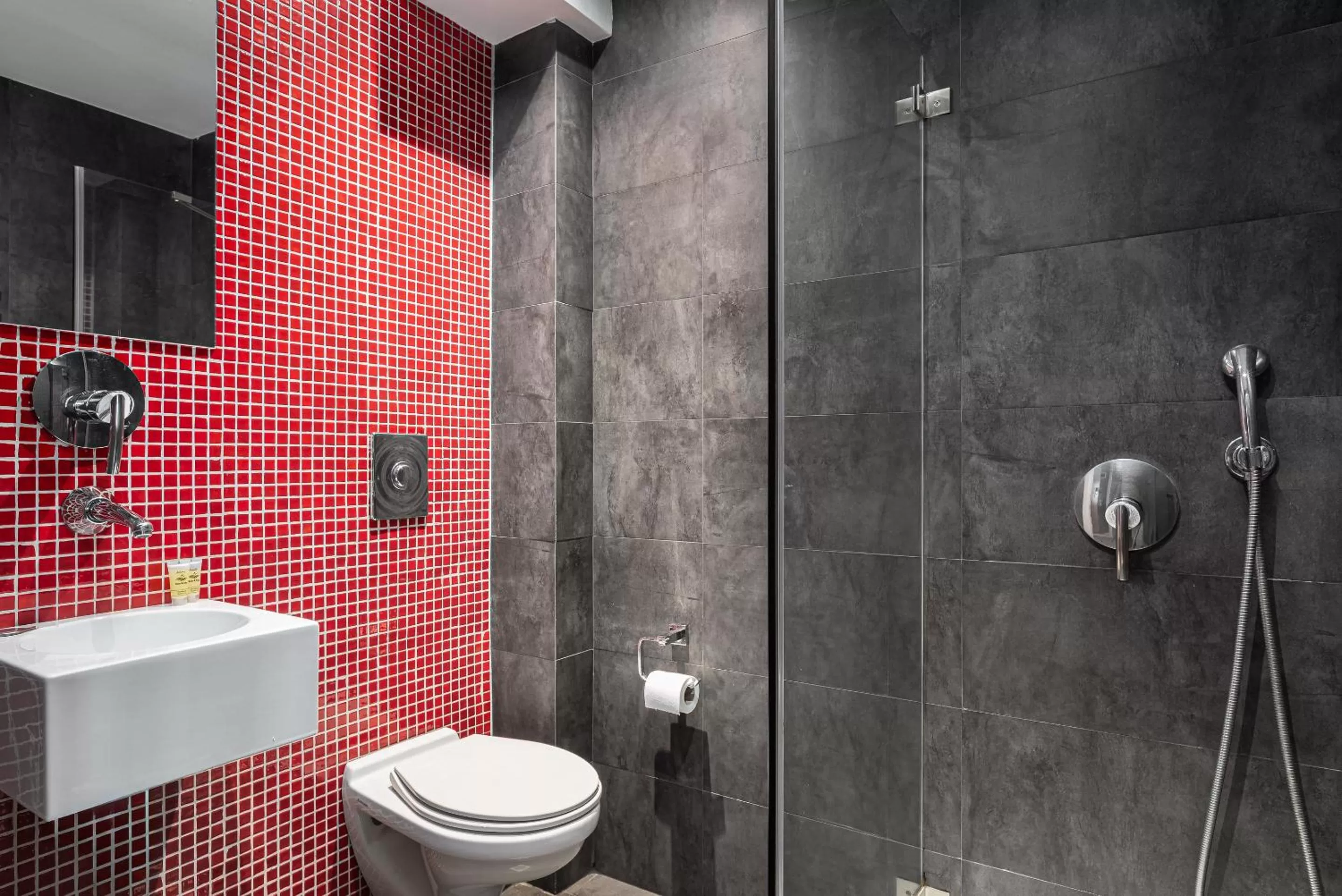 Bathroom in Lacoba Hotel