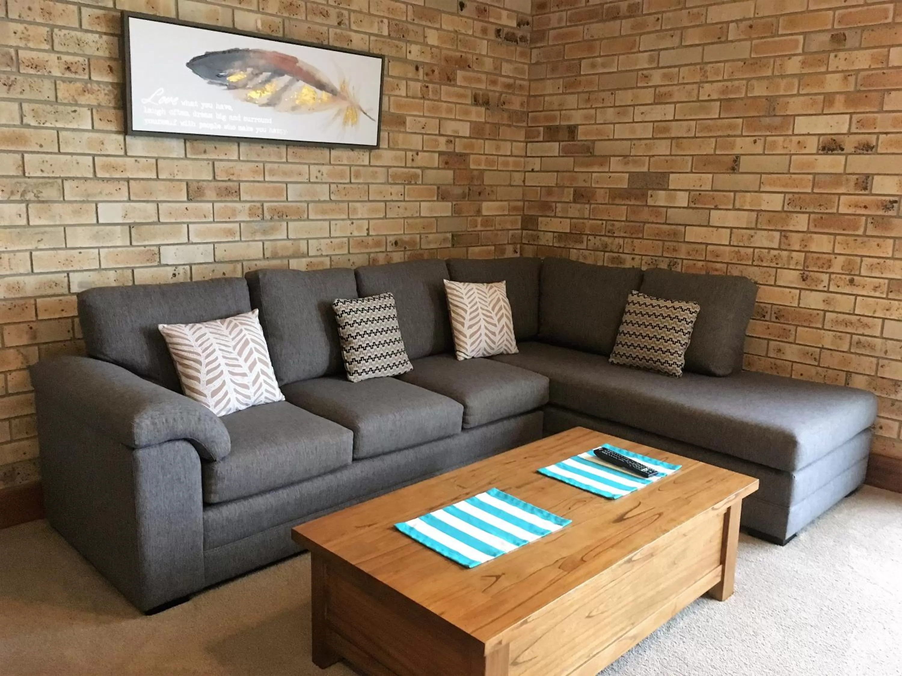 Communal lounge/ TV room in Riverside Rest Nambucca Heads