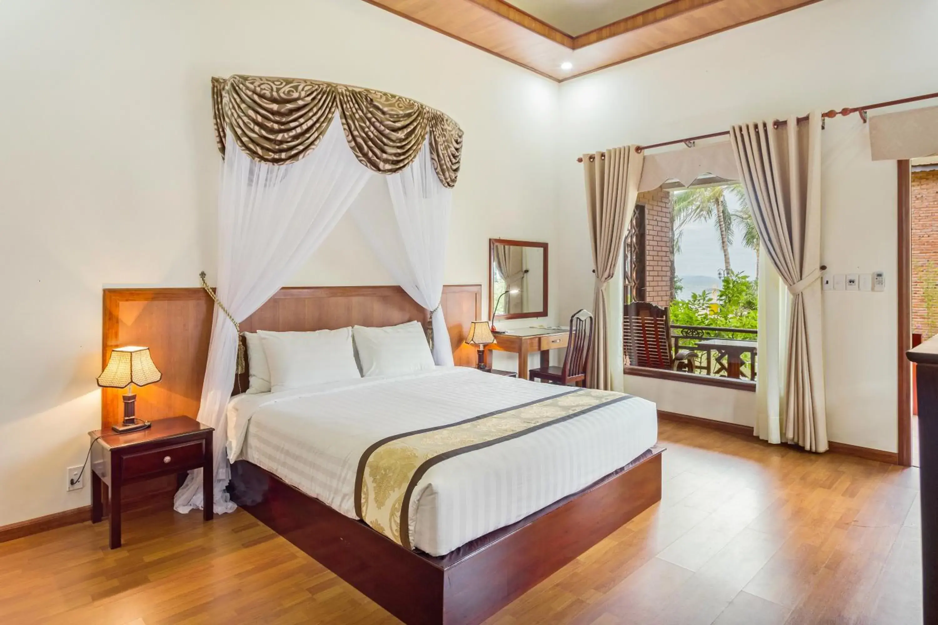 Deluxe Plus King Room in Gold Coast Phu Quoc Beach Resort Deluxe Plus King Room in Gold Coast Phu Quoc Beach Resort