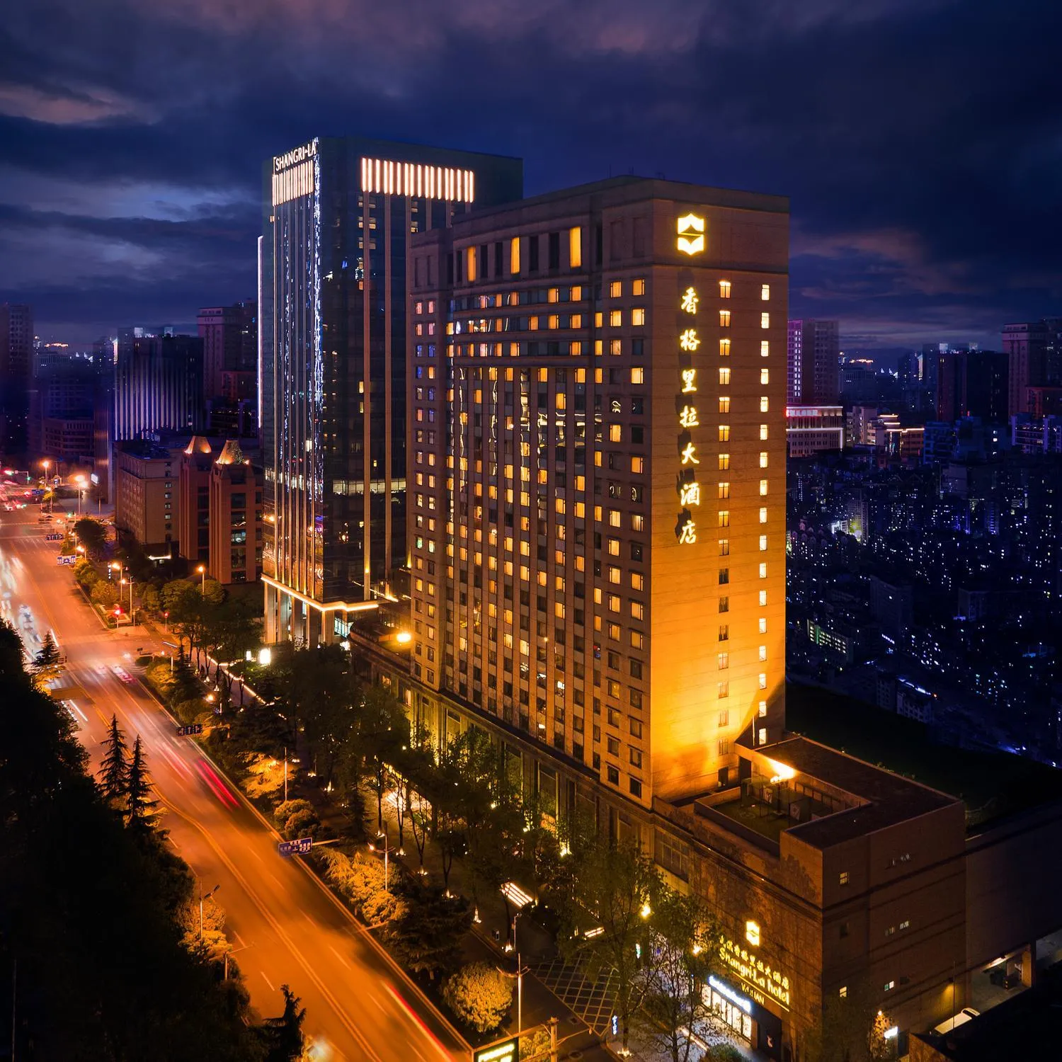 Property building in Shangri-La Wuhan