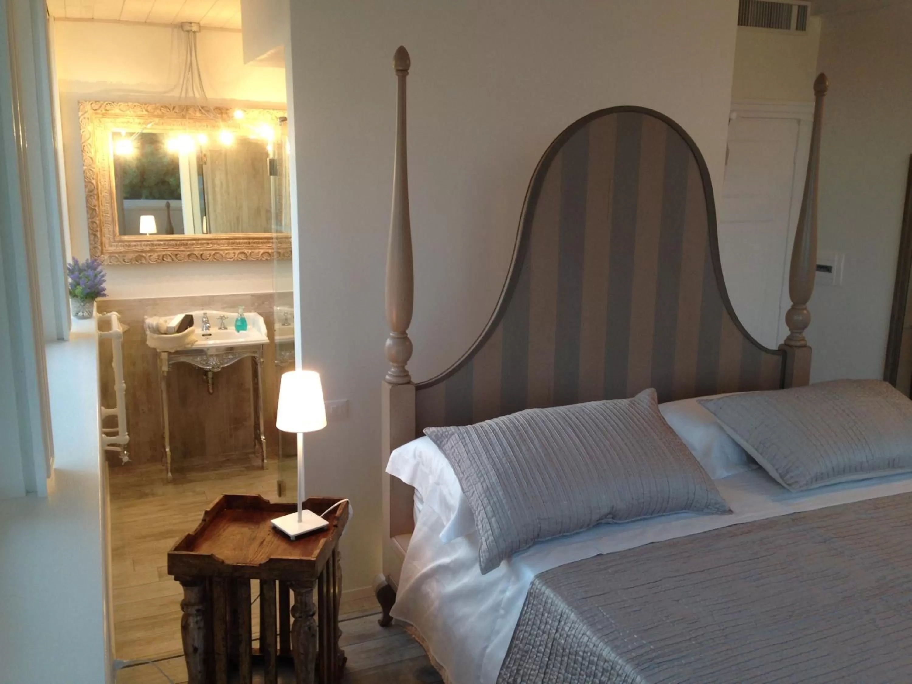 Decorative detail in Villa Pocci