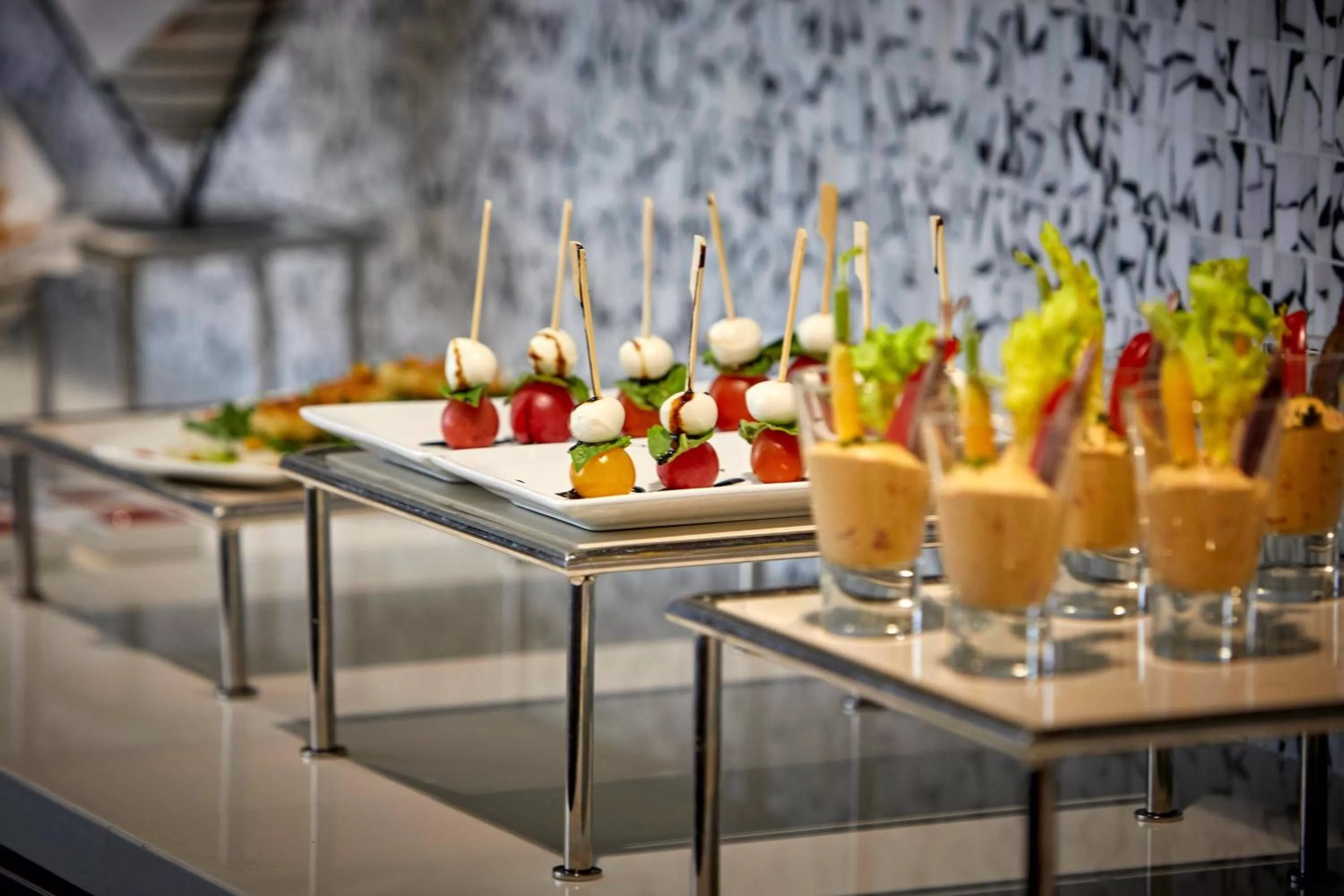 Lounge or bar in Ventura Beach Marriott