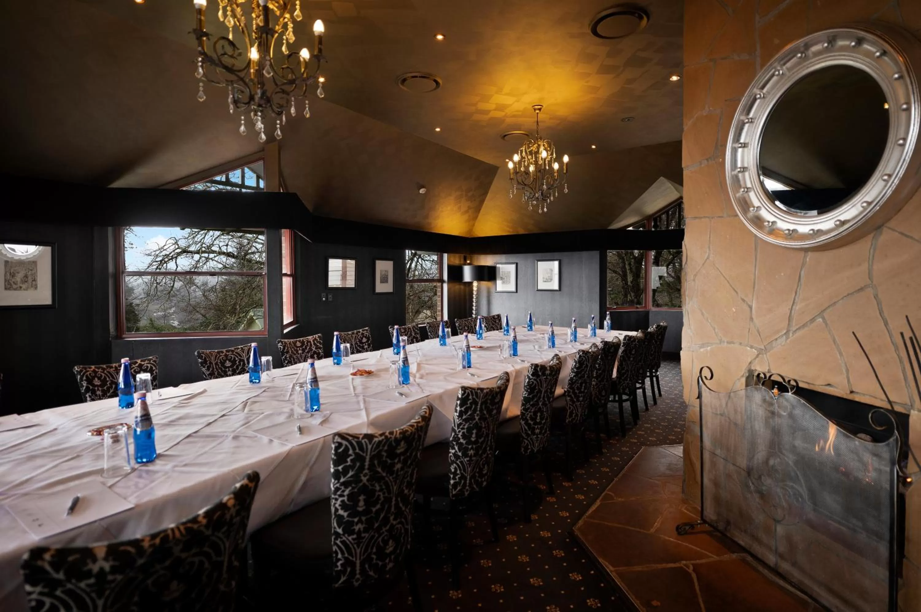 Meeting/conference room in Echoes Boutique Hotel & Restaurant Blue Mountains