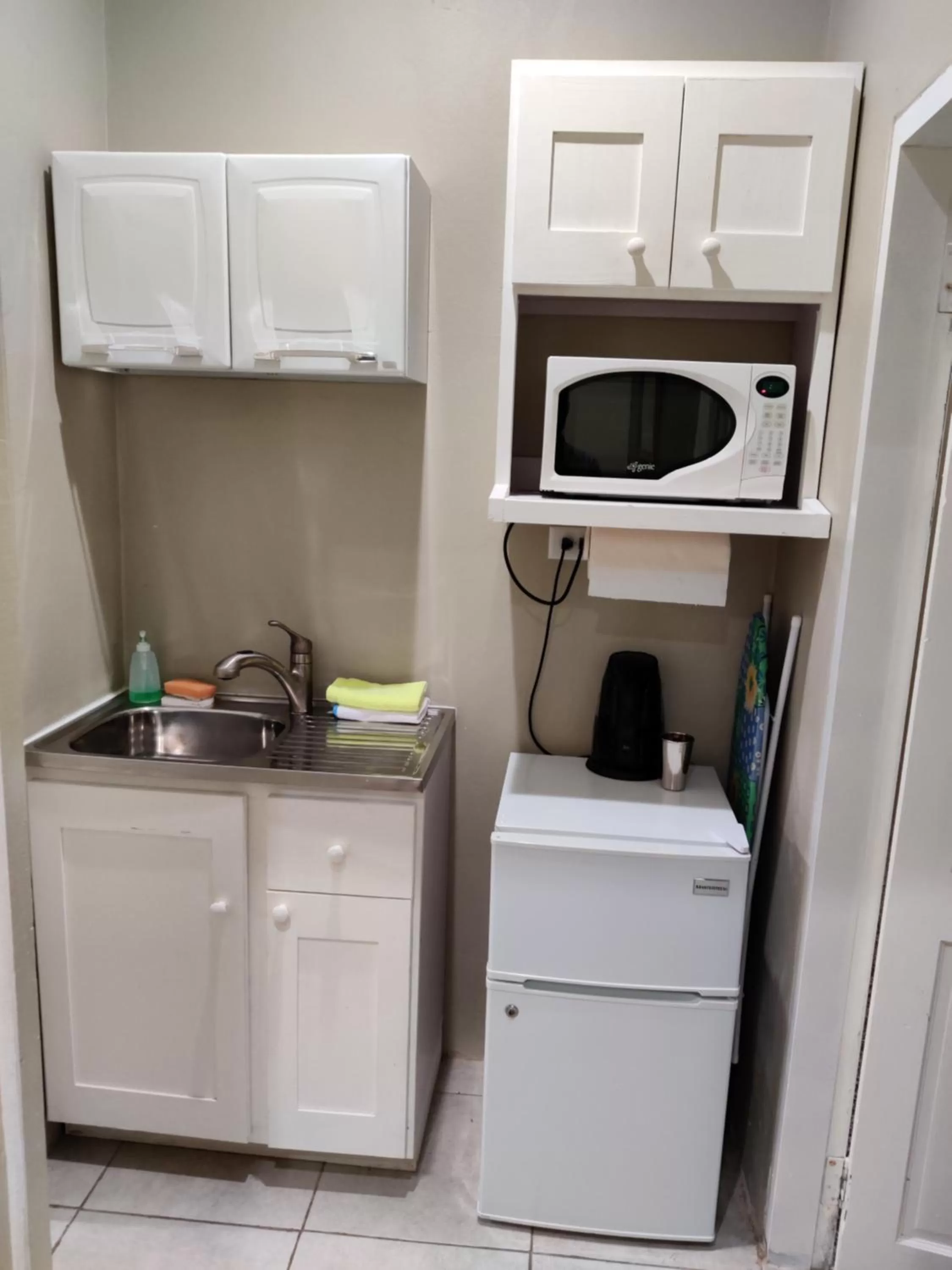 Food and drinks in Woodbrook on the Avenue