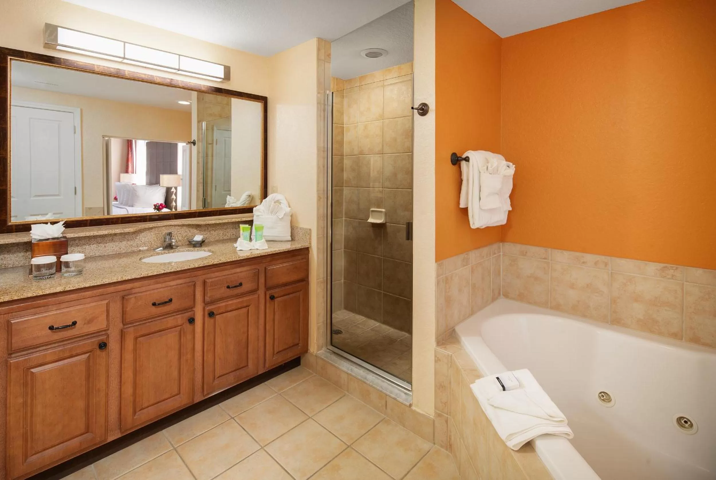 Hot Tub, Bathroom in Floridays Orlando Two & Three Bed Rooms Condo Resort