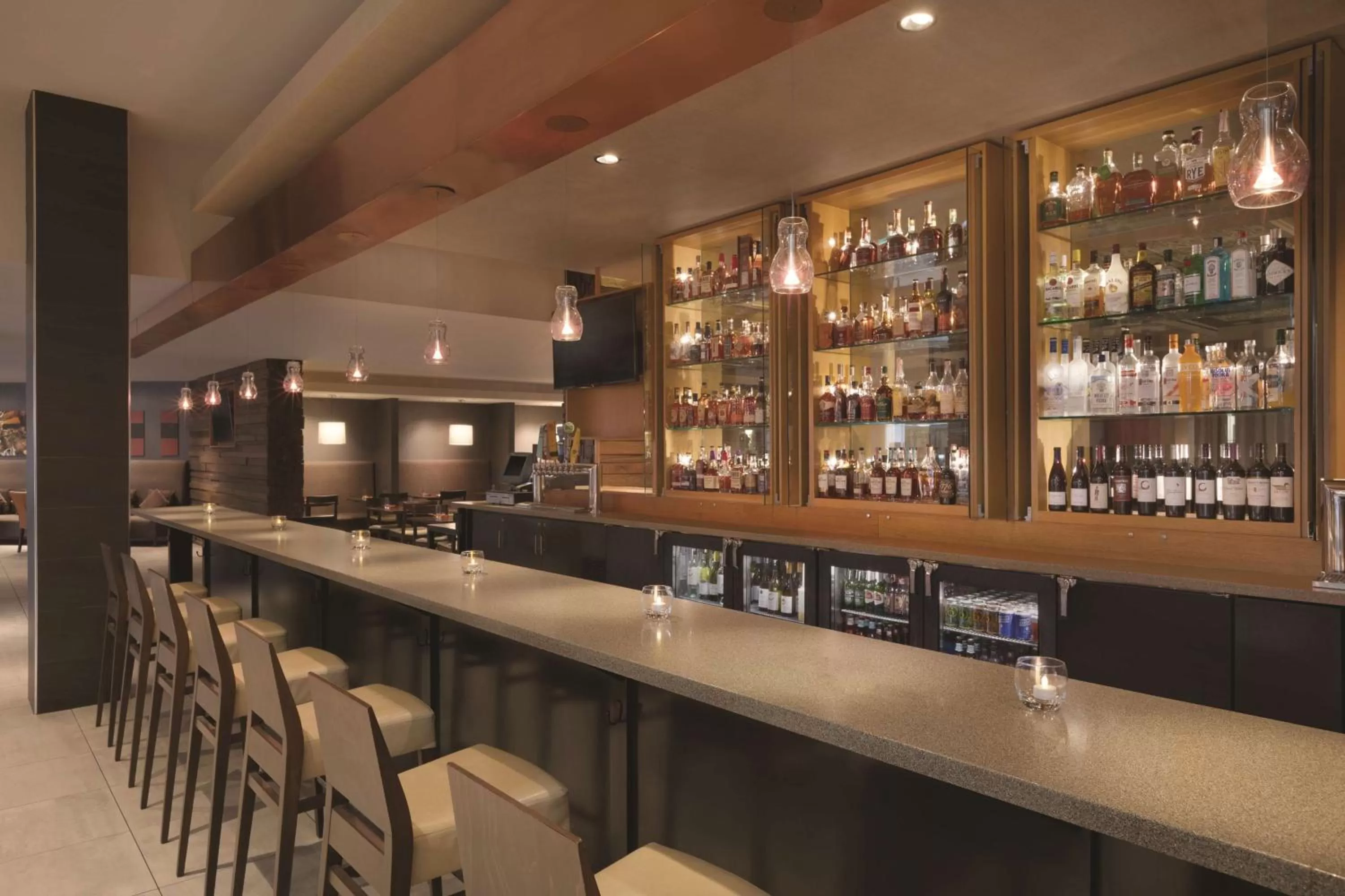 Restaurant/places to eat in Hyatt Regency Louisville