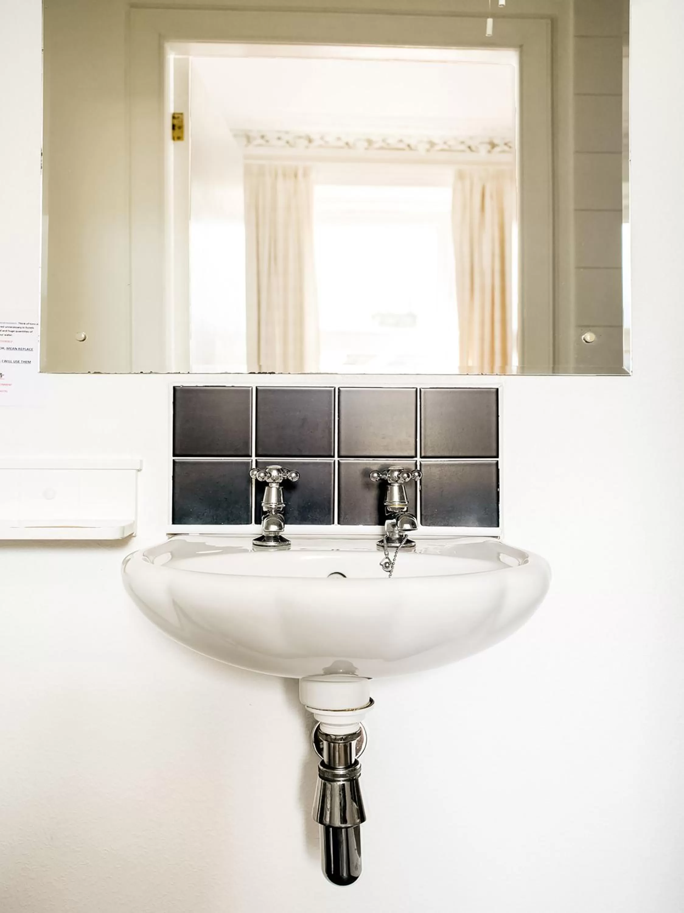 Bathroom in Corner Hotel