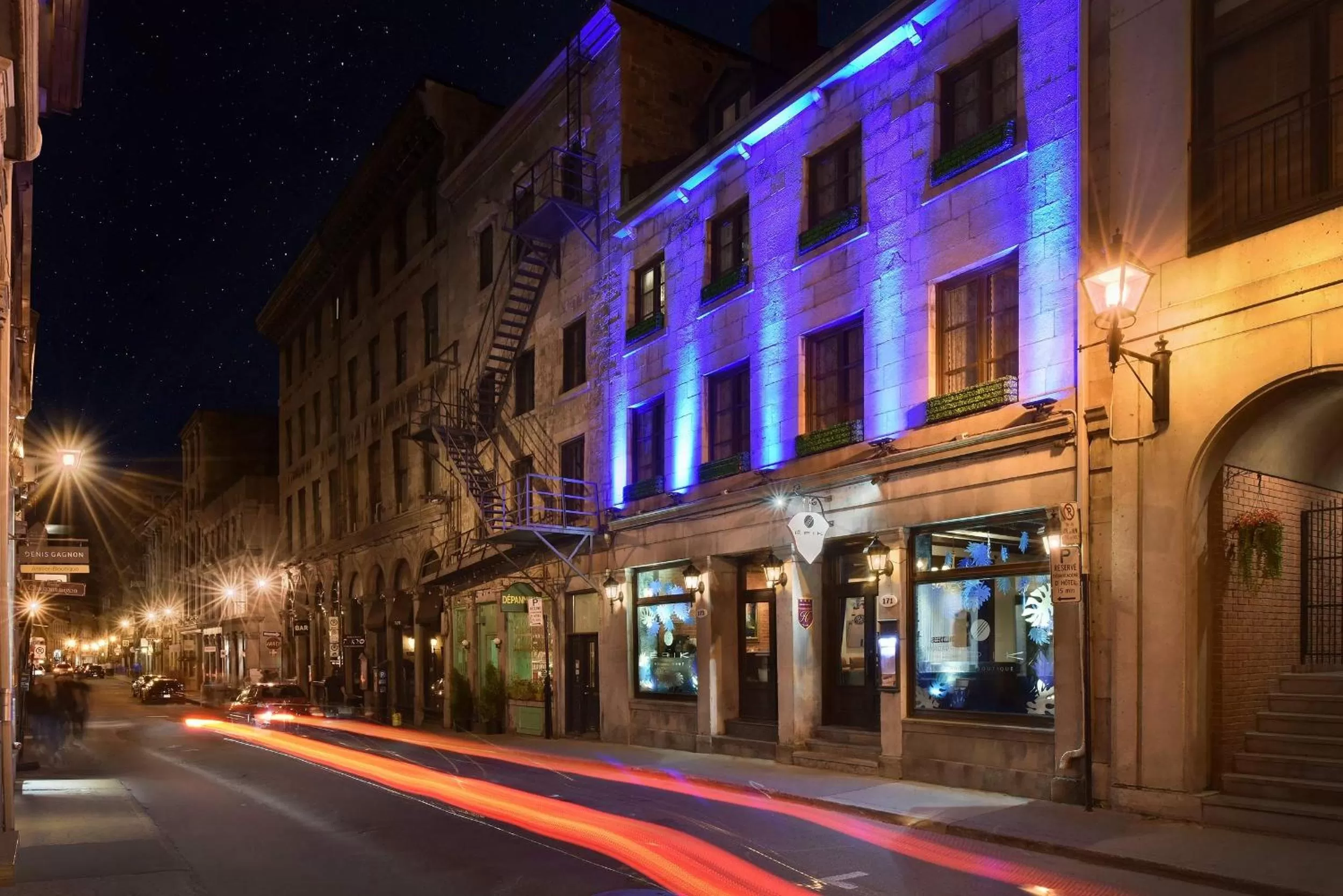 Facade/entrance in Hotel Épik Montréal