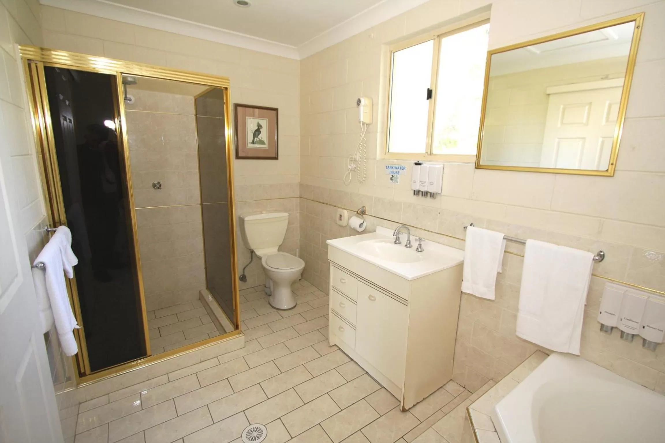 Shower in Picton Valley Motel Australia