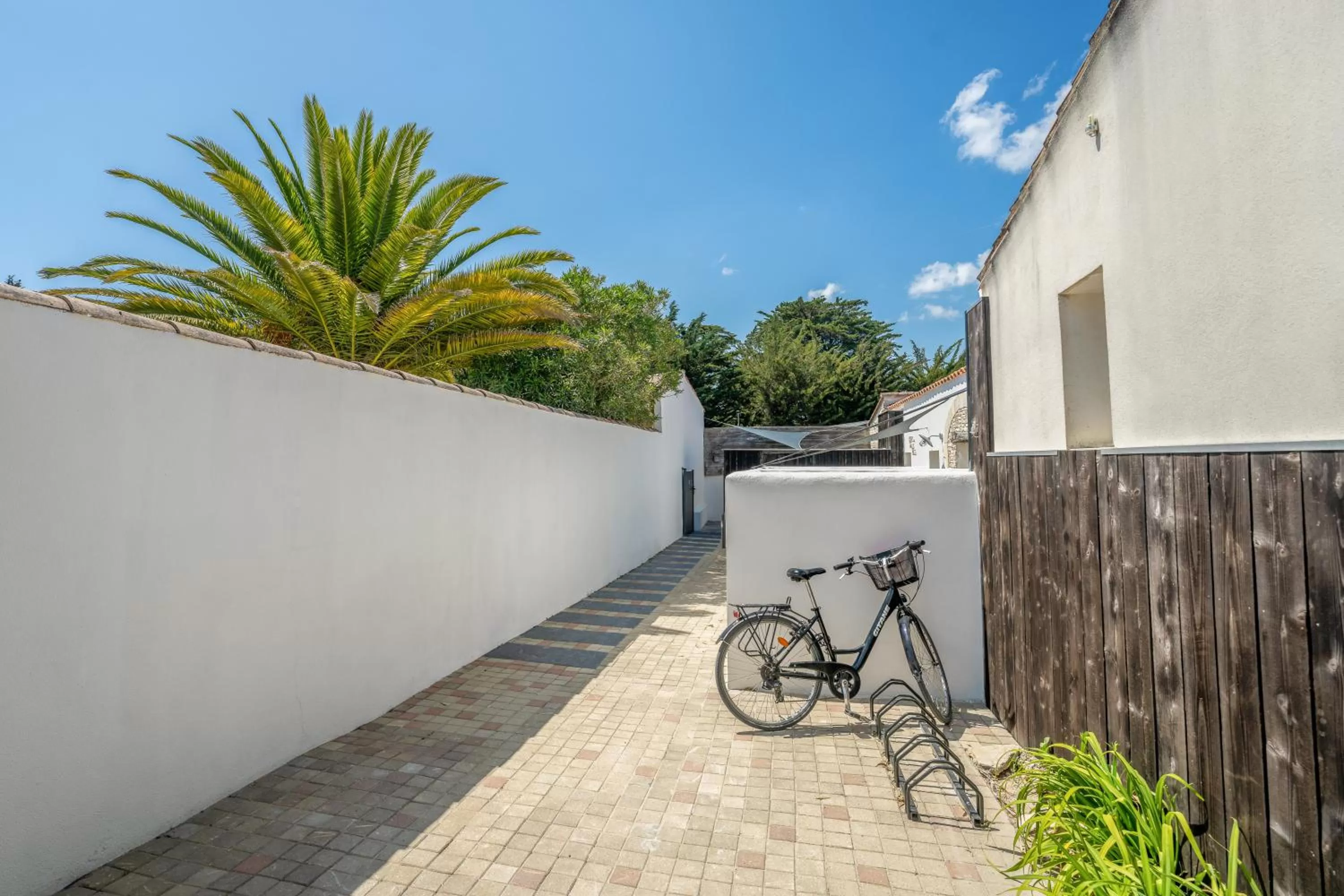 Property building in Hôtel Restaurant & Spa Plaisir