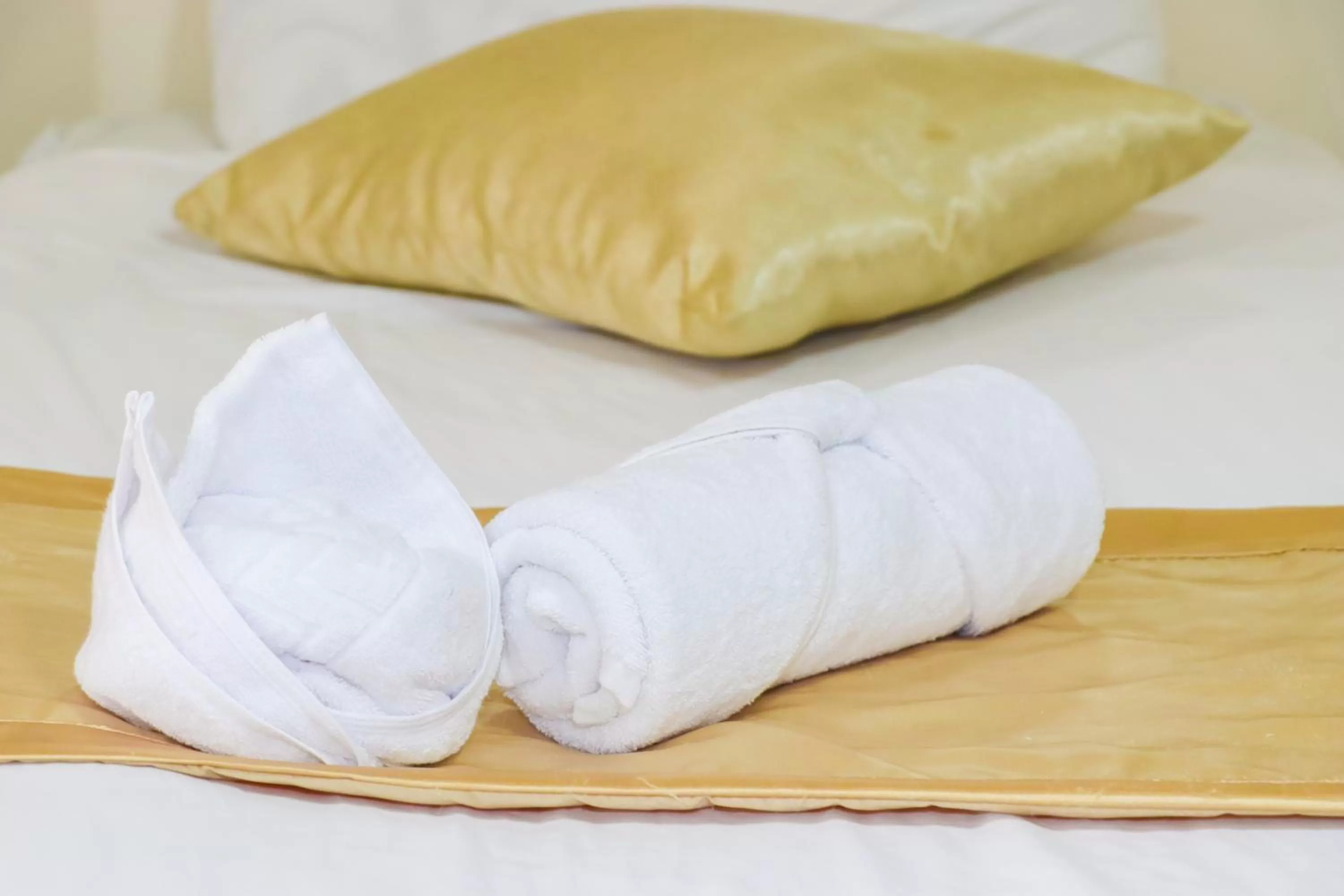 Bed in Al Jamal Suites