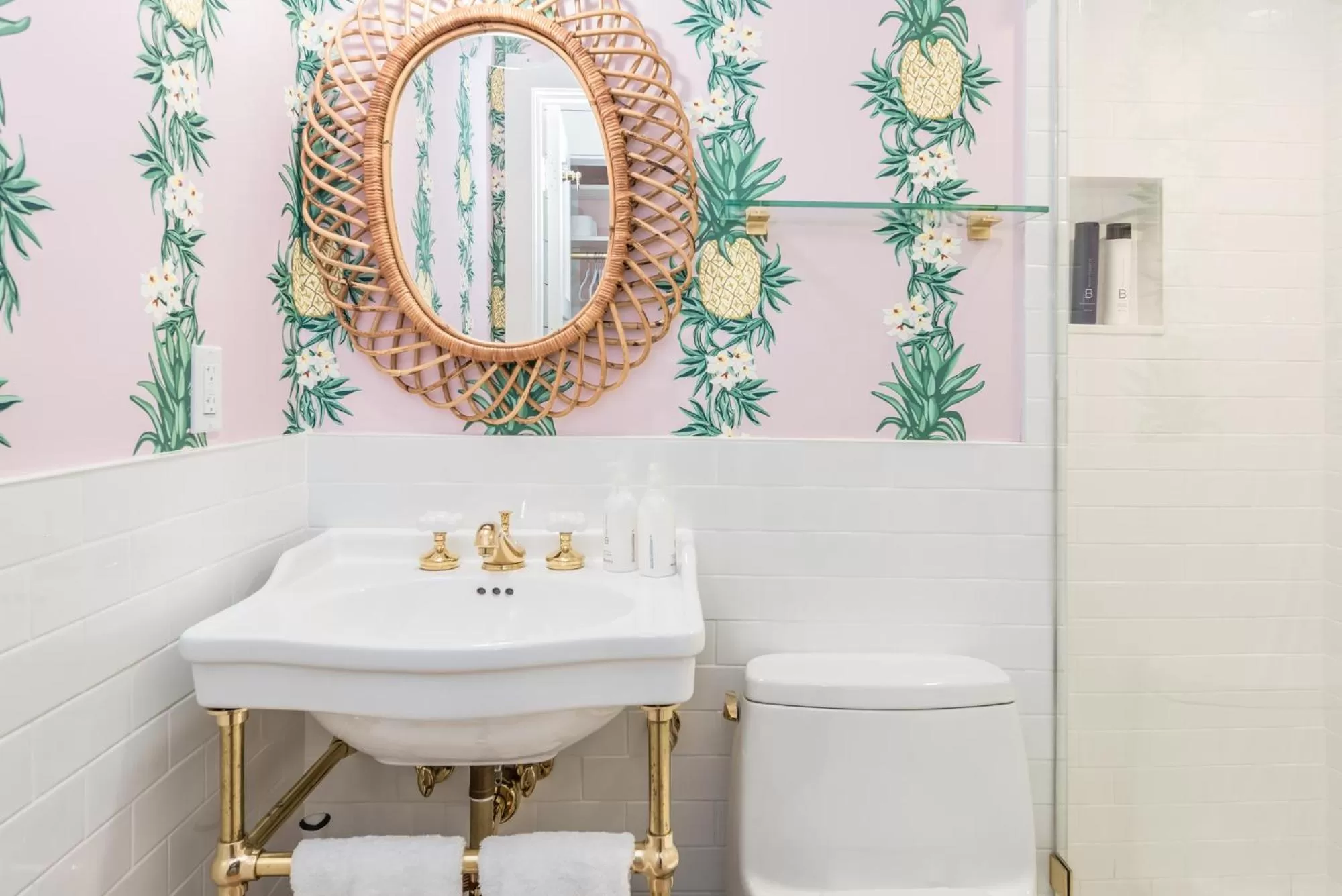 Toilet in Tropicals of Palm Beach