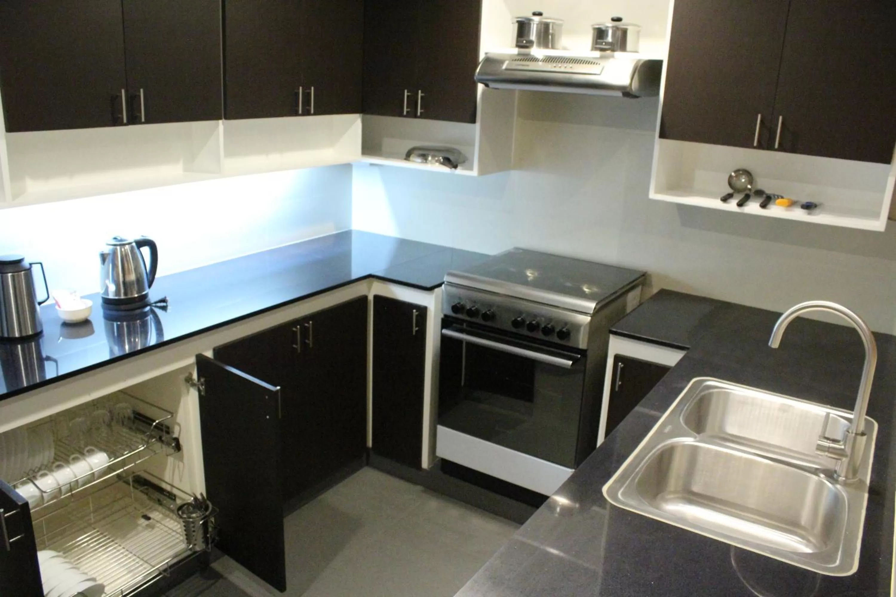 Kitchen or kitchenette in Copacabana Apartment Hotel