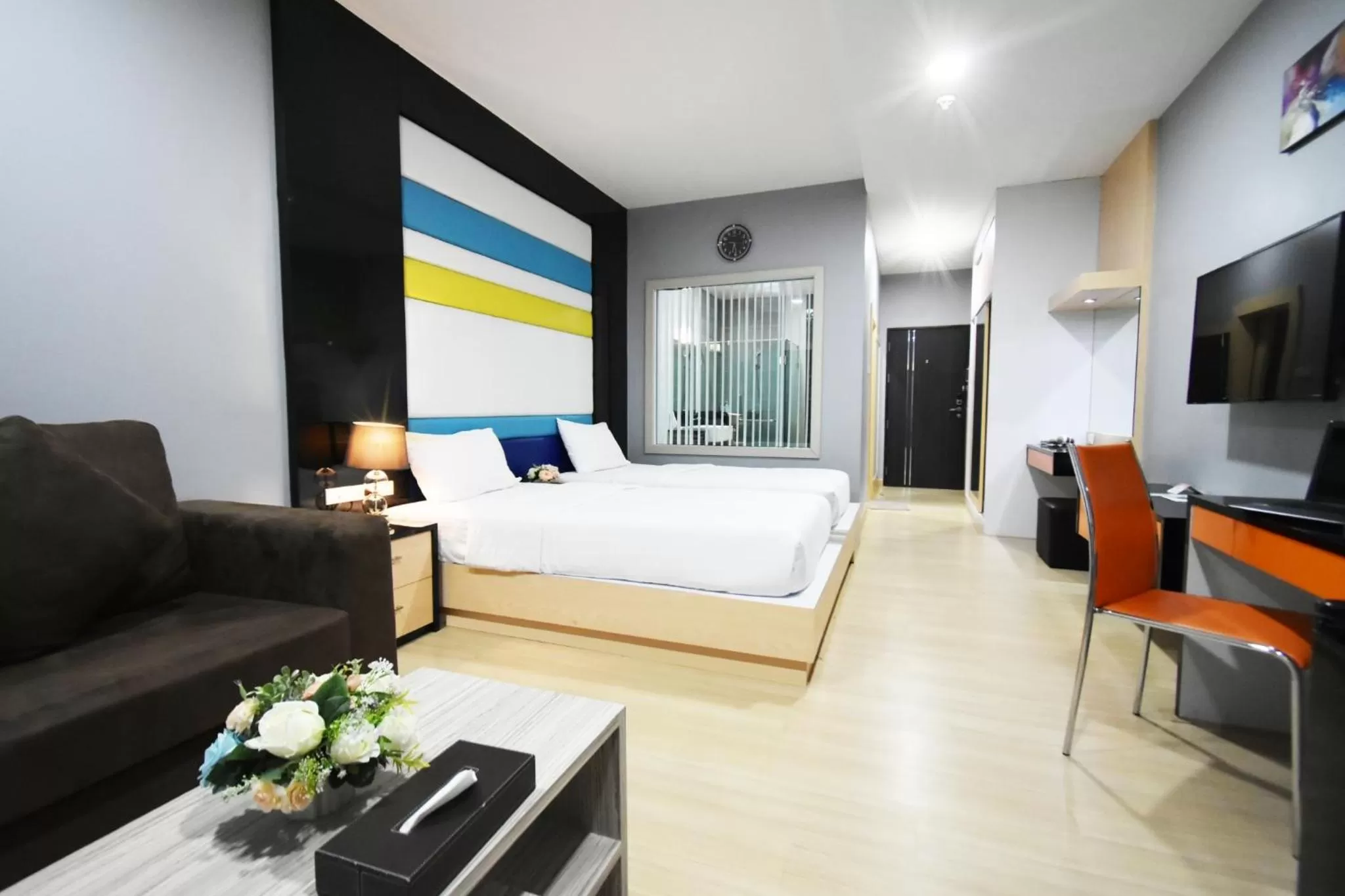 Bed in Eastpana Hotel - SHA Extra Plus