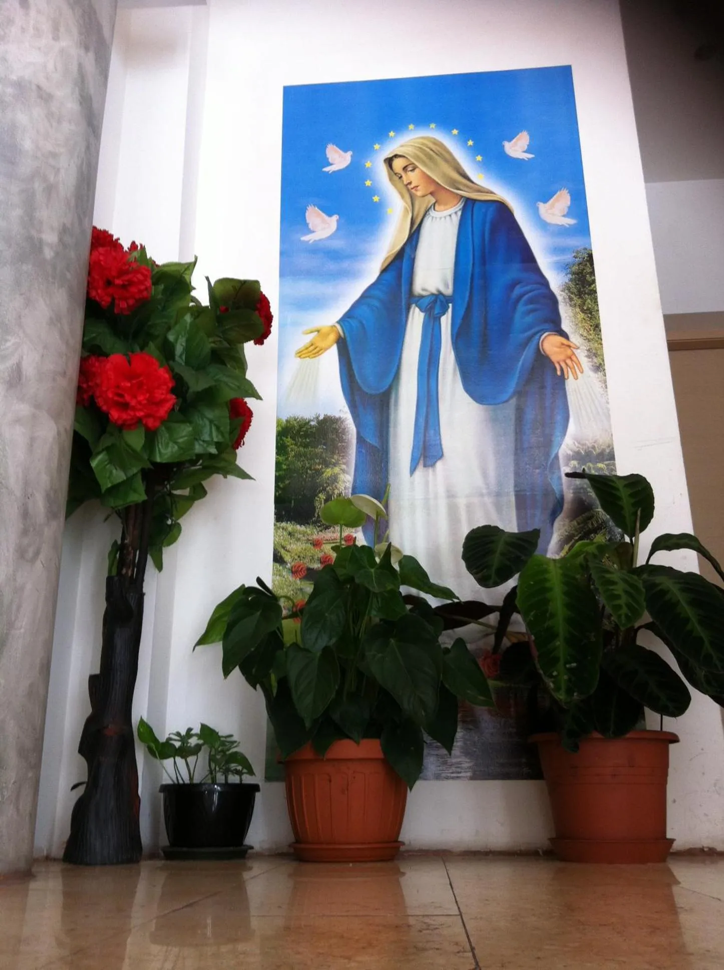 Facade/entrance in HOTEL Poma