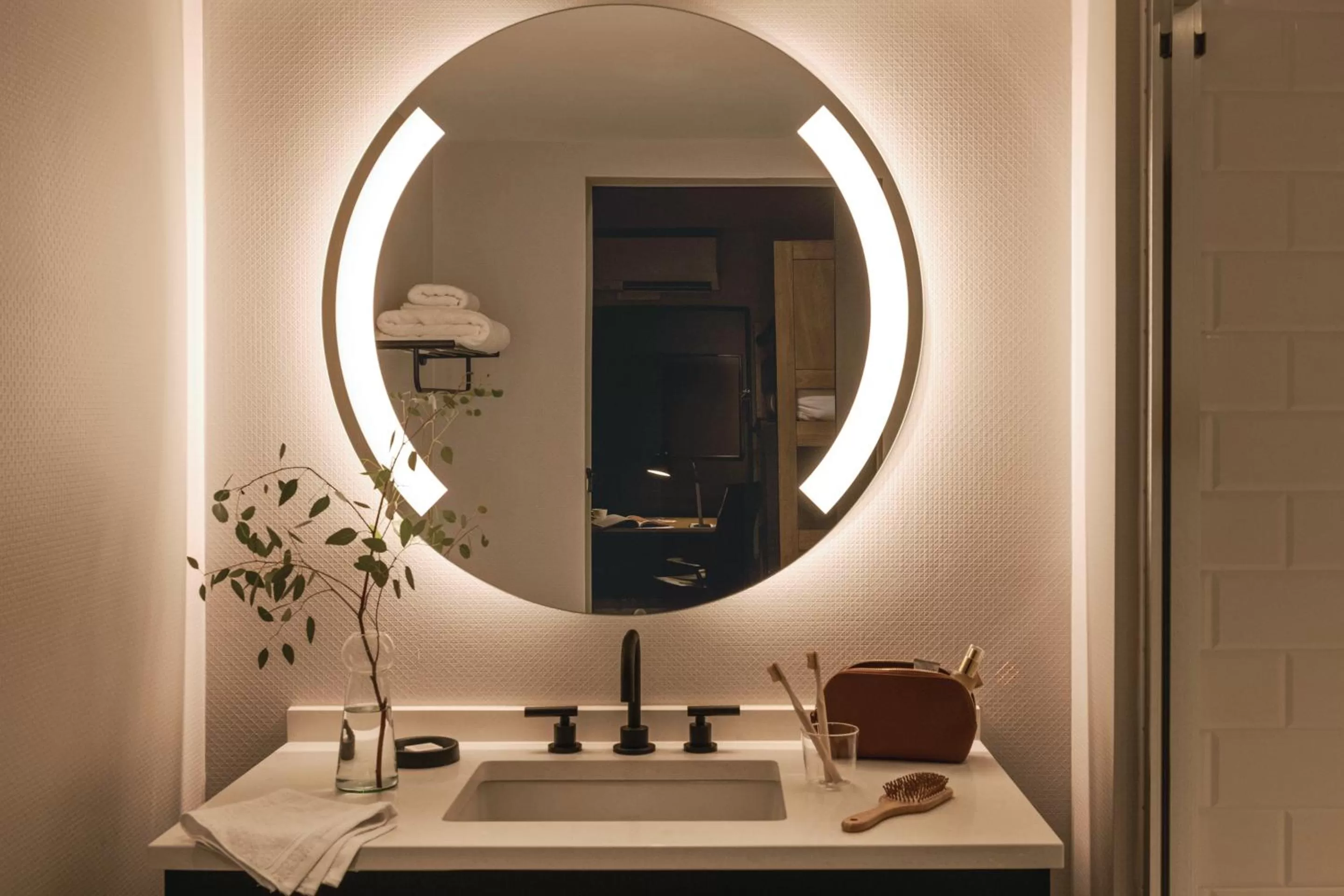 King Suite in The Arcadian powered by Sonder