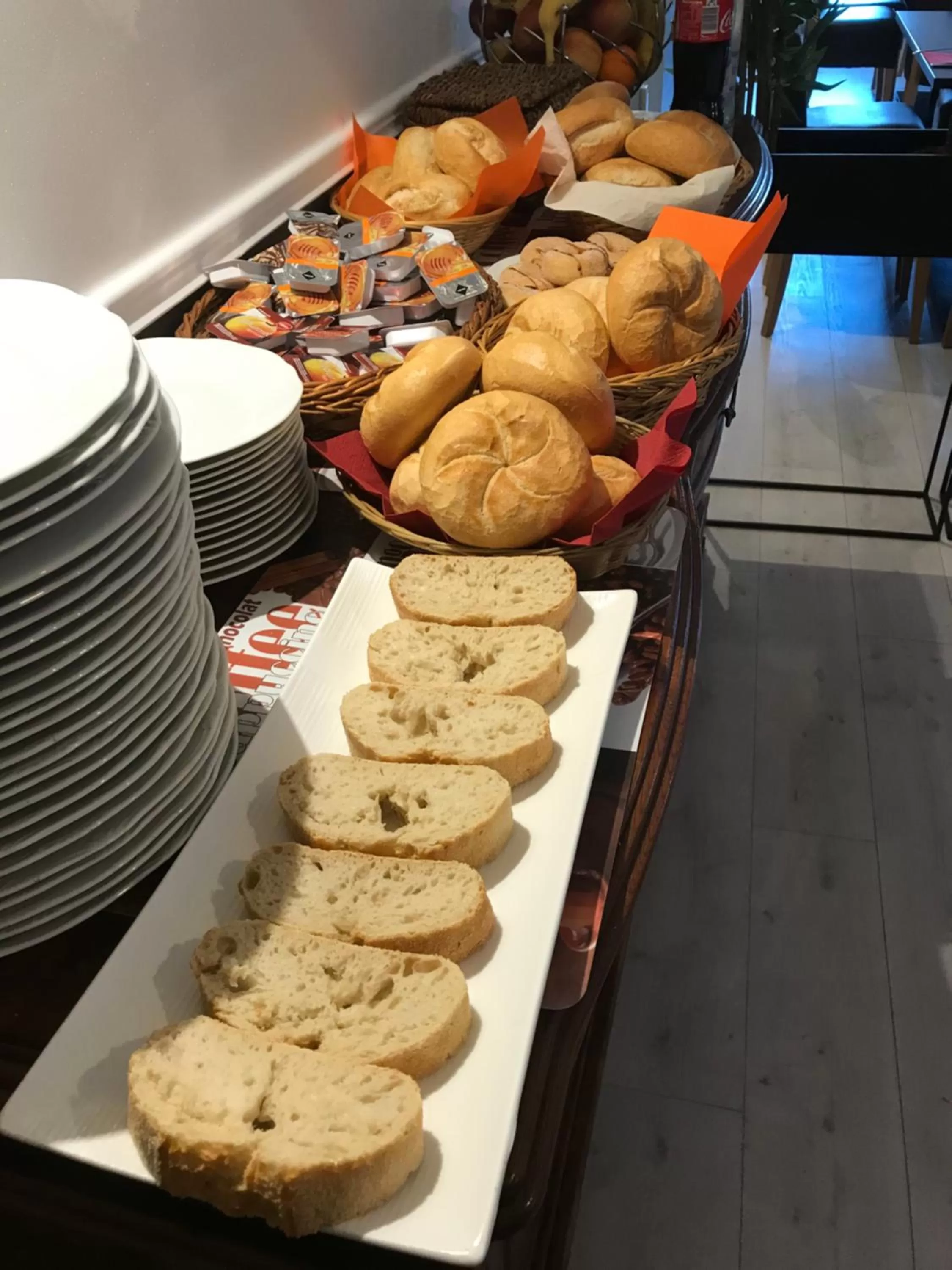 Food in Hotel am Rathaus Adii