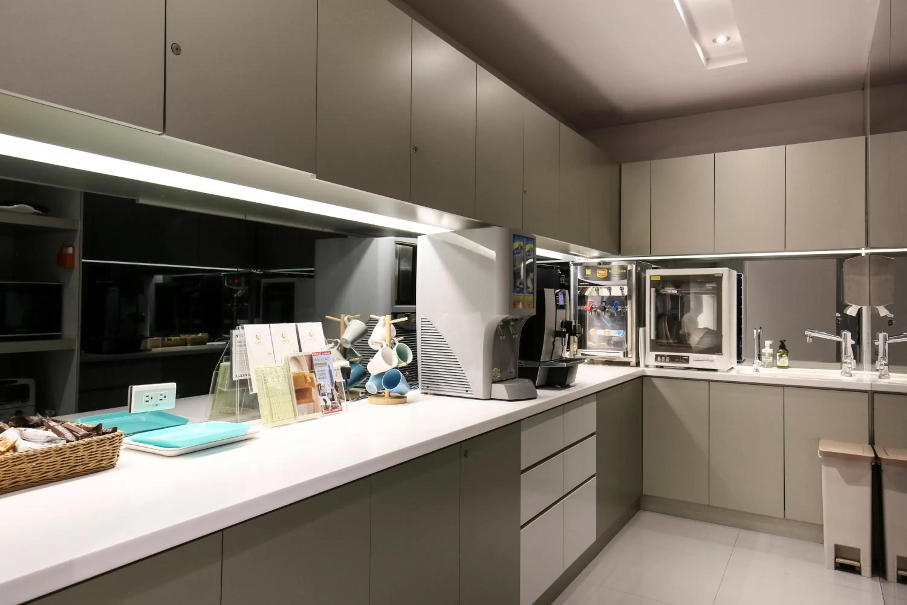 Kitchen or kitchenette in CityInn Hotel Taipei Station Branch III