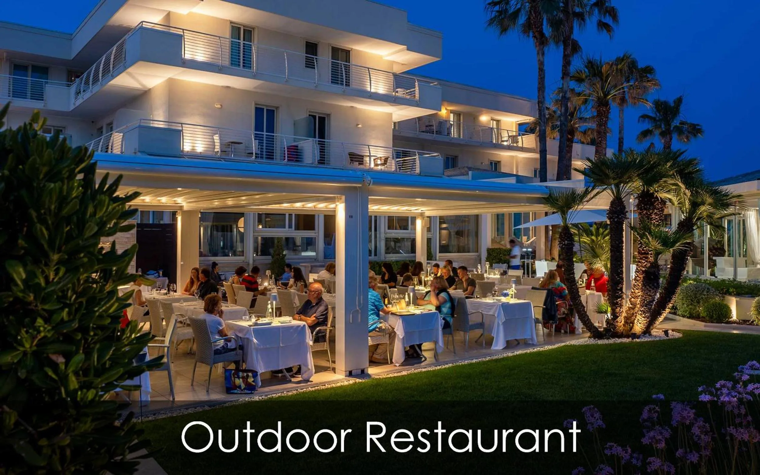 Restaurant/places to eat in Hotel Olimpico