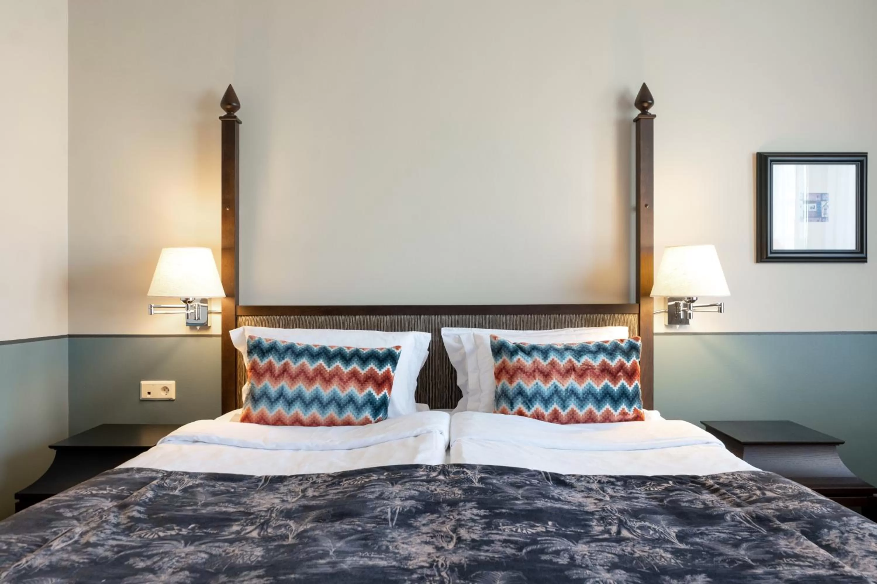 Bed in Elite Palace Hotel & Spa