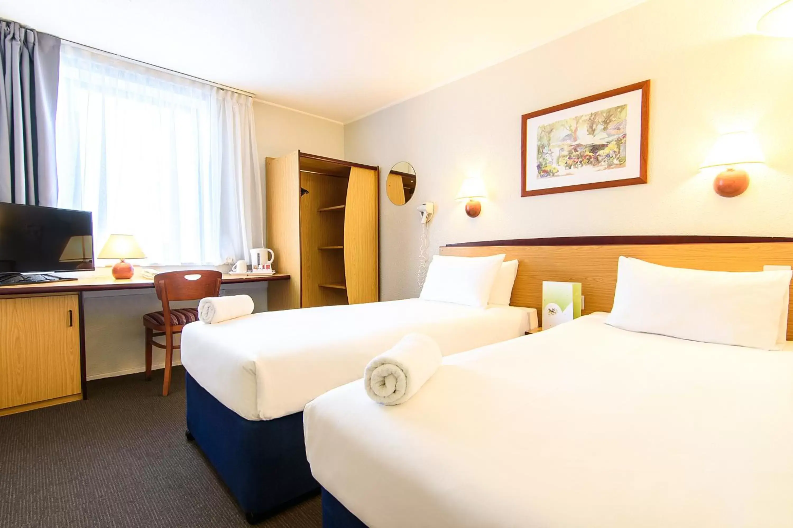 Twin Room in Campanile Manchester Twin Room in Campanile Manchester