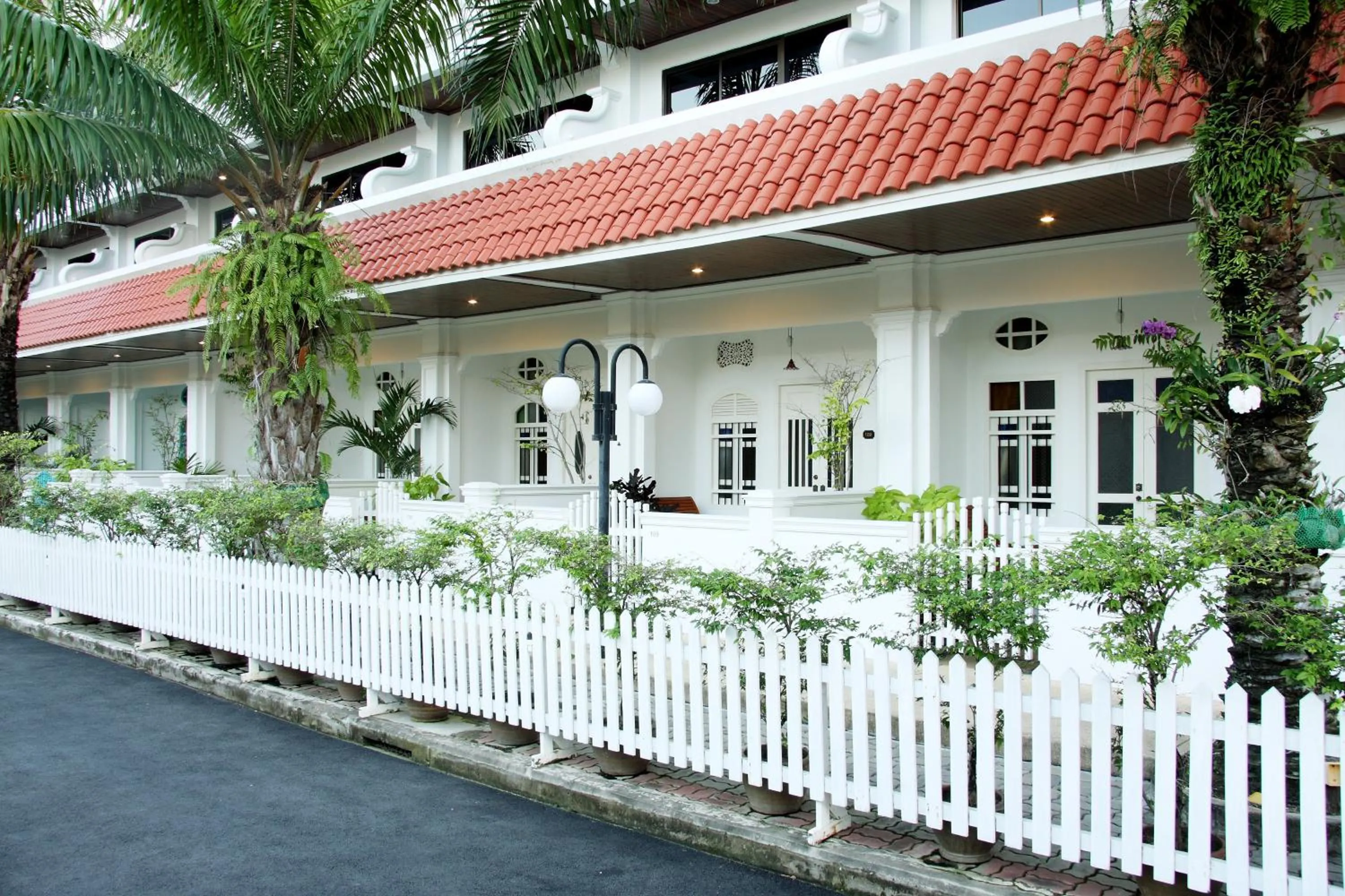 Facade/entrance in The Old Phuket - Karon Beach Resort
