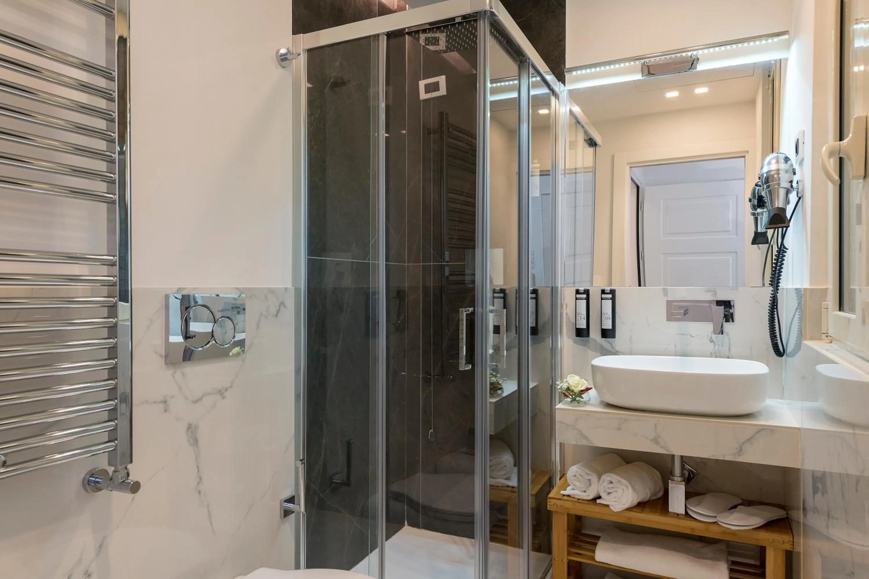 Bathroom in Vatican Style