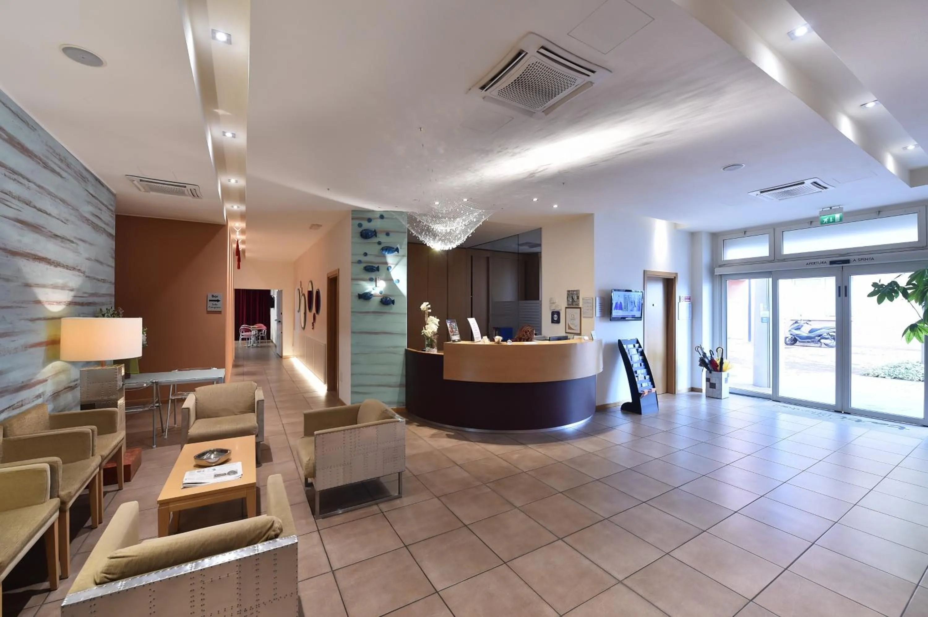 Lobby or reception in Tatì Hotel