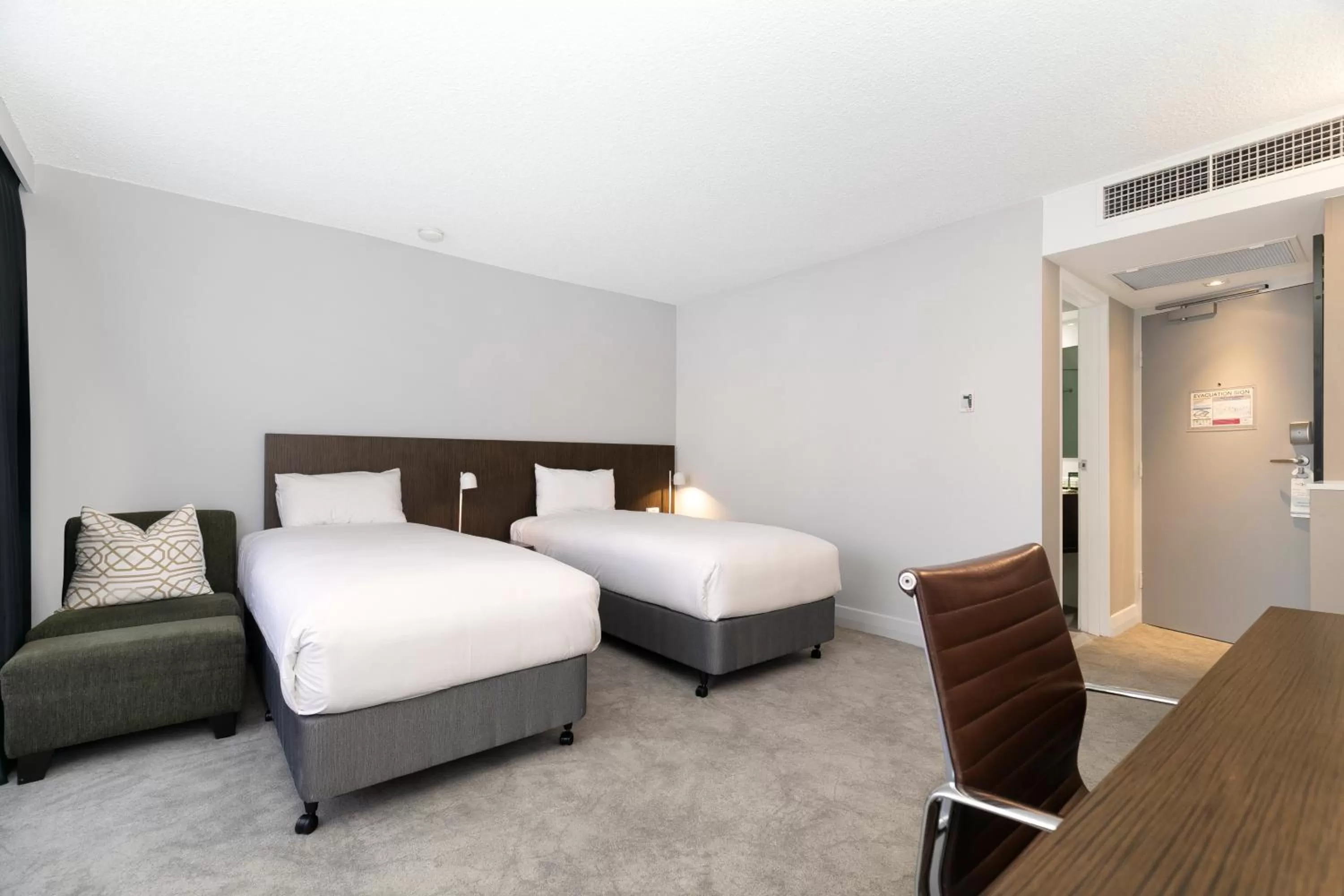 Bed in Mercure Brisbane Spring Hill