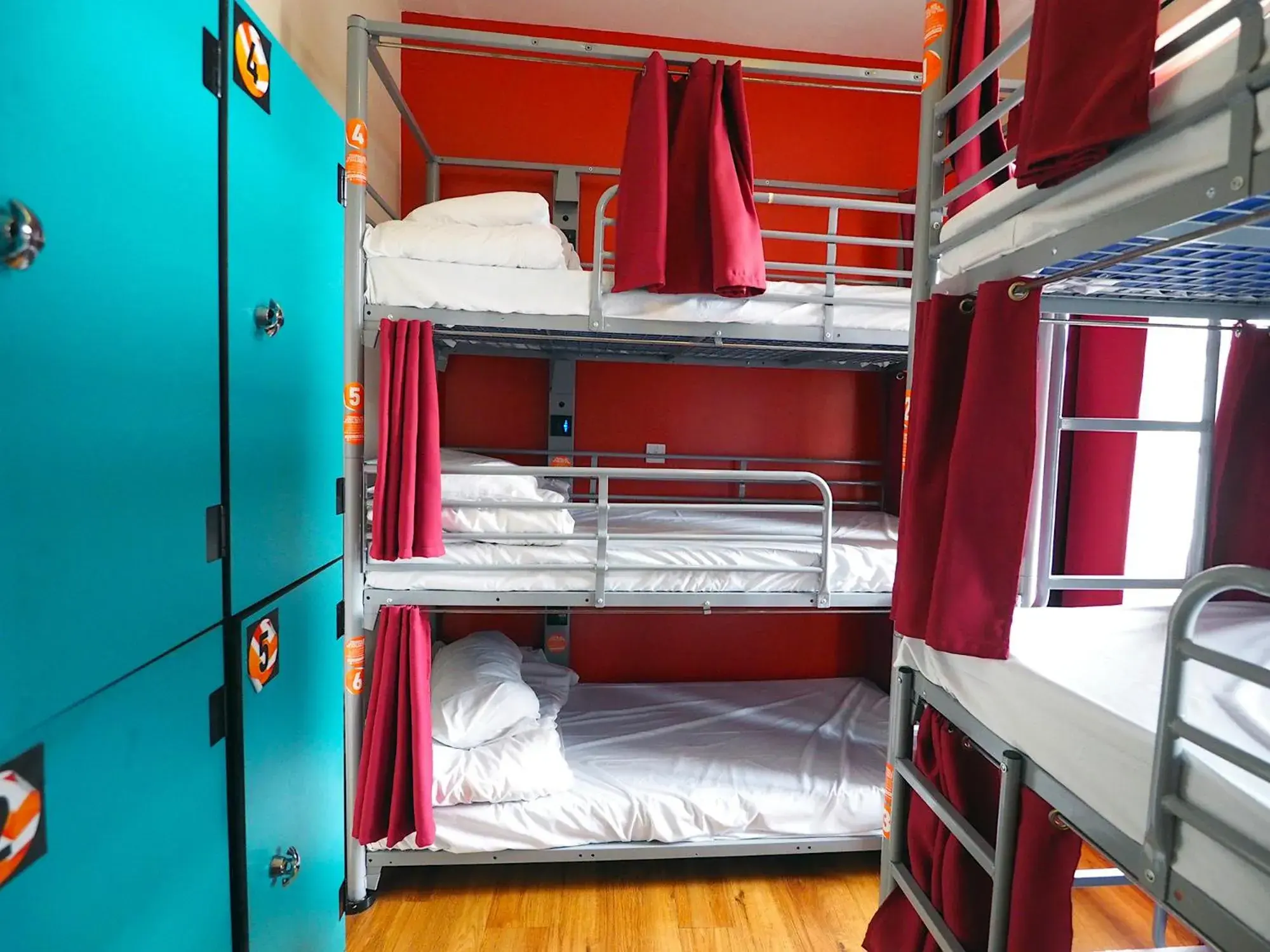 Bed in 6-Bed Mixed Dormitory Room External Shared Bathroom in St Christopher's Inn Edinburgh - Original Bed in 6-Bed Mixed Dormitory Room External Shared Bathroom in St Christopher's Inn Edinburgh - Original