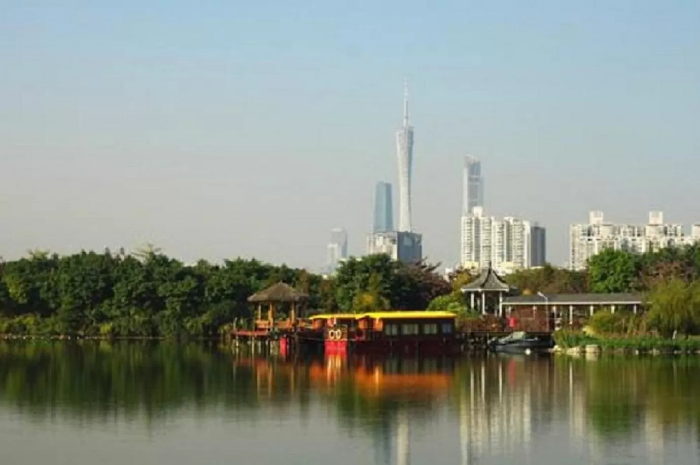 Nearby landmark in Paco Hotel Datang Metro Guangzhou-Free breakfast and proximity to Pazhou Exhibition Center