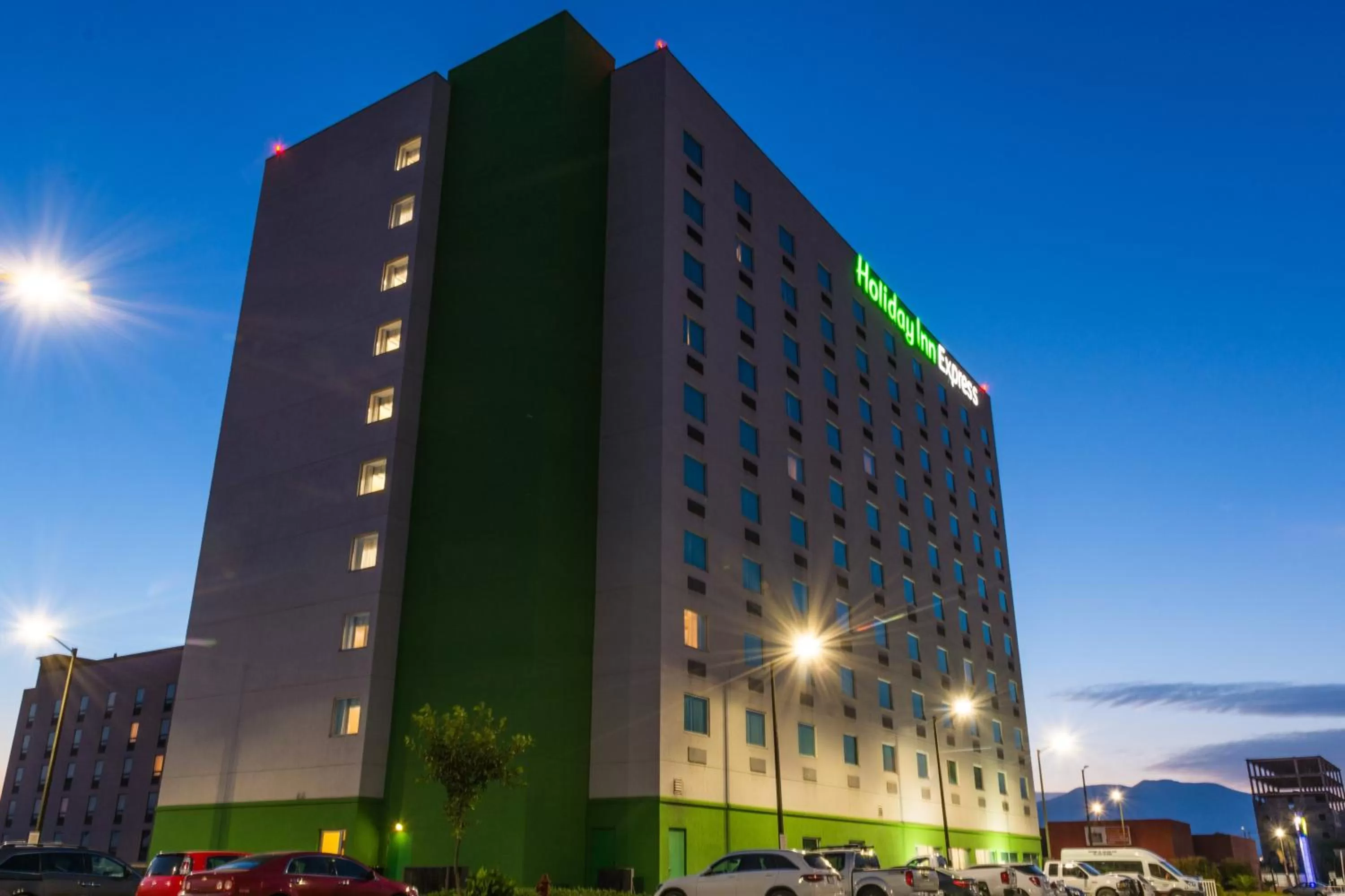 Property building in Holiday Inn Express Saltillo Zona Aeropuerto by IHG