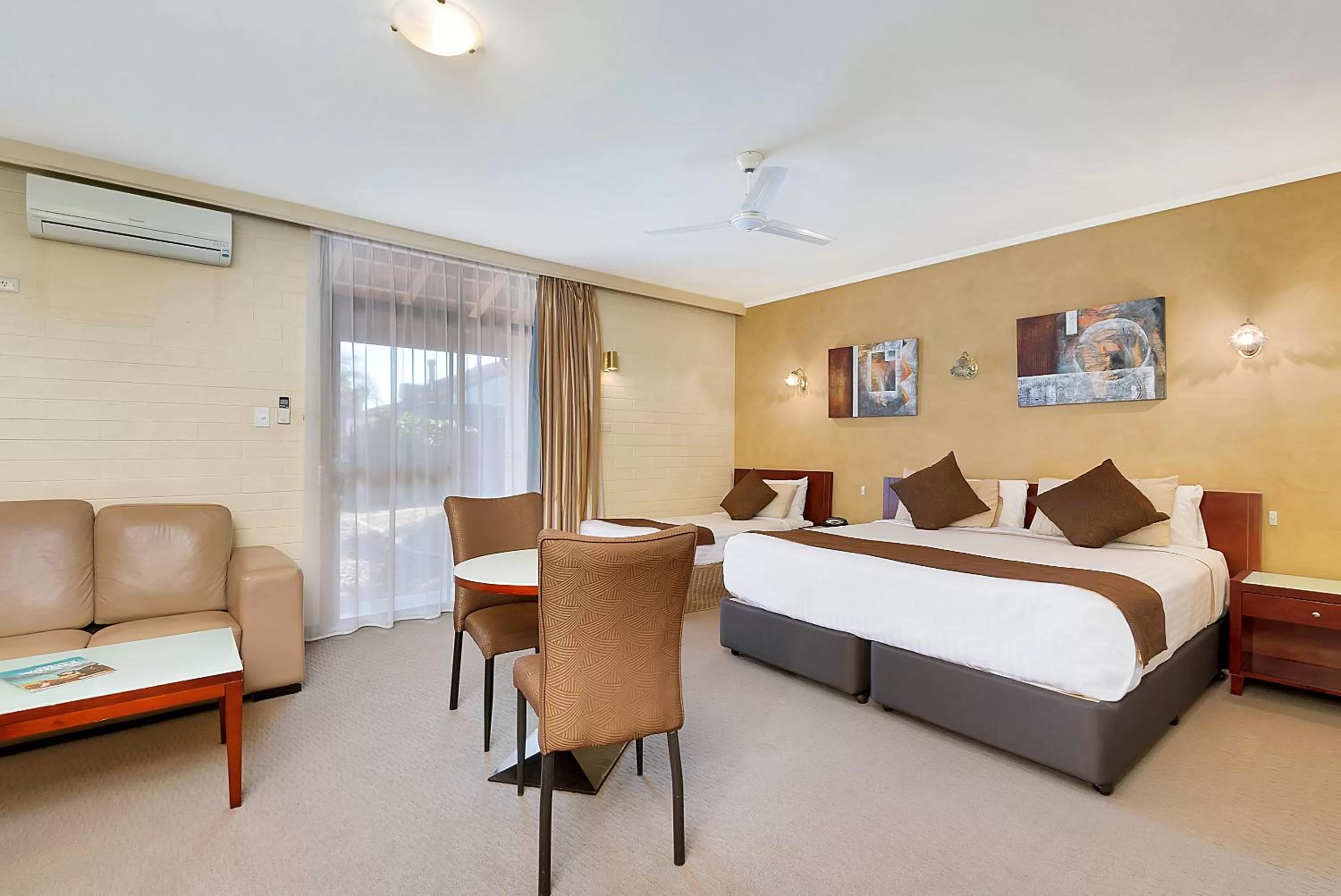 Bedroom, Bed in Comfort Inn Whyalla