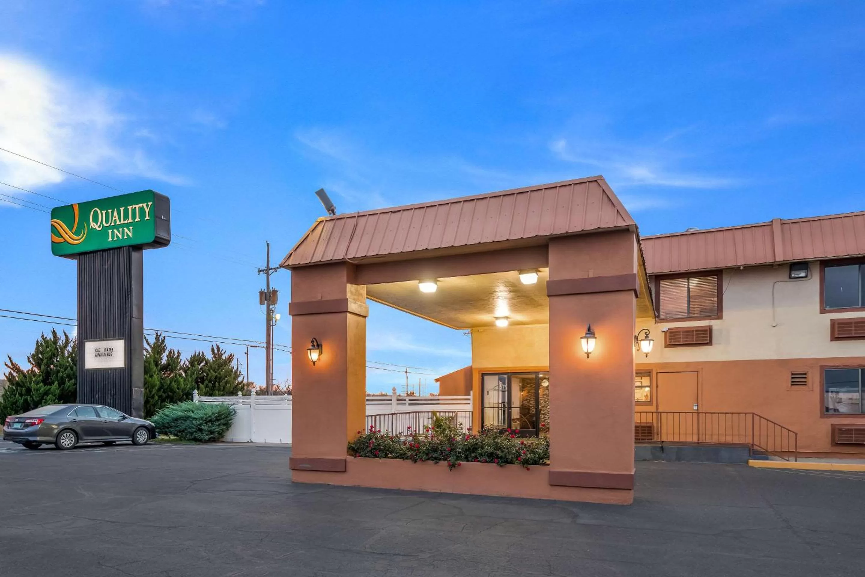Property building in Quality Inn Clovis