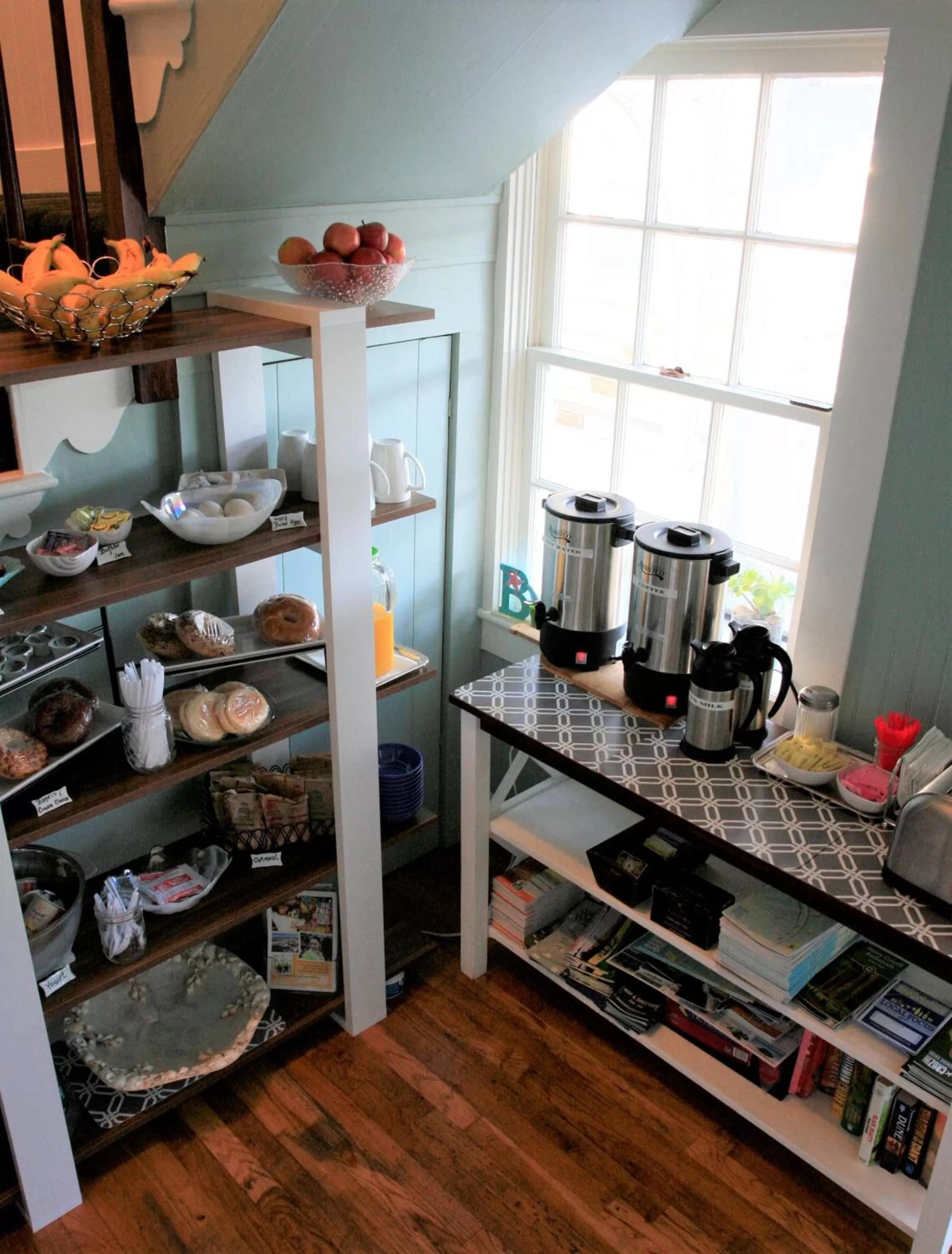 Continental breakfast in Ocean Echo Inn & Beach Cottages