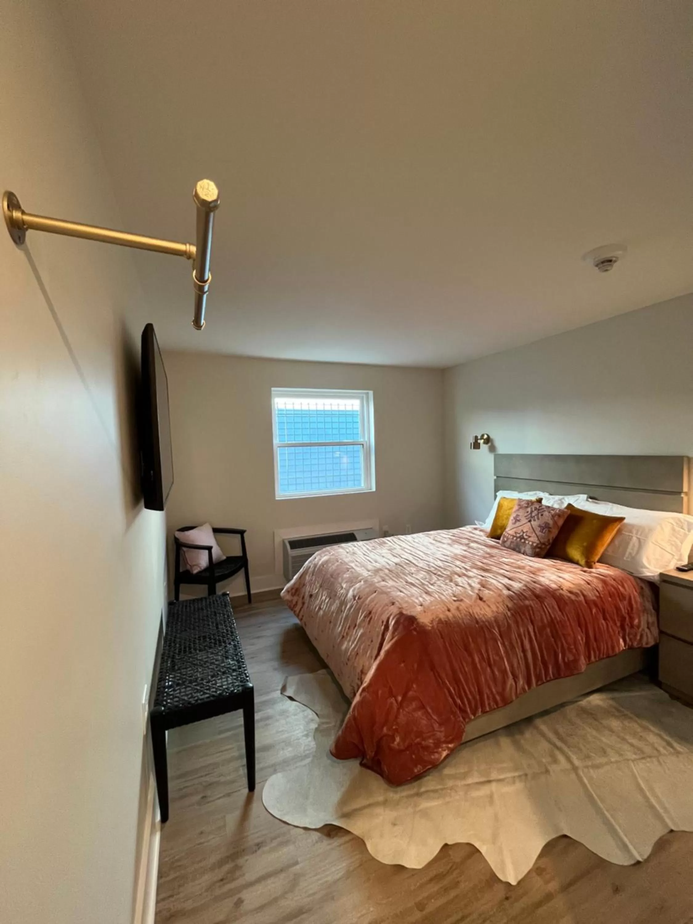 Bed in Lucky Inn New Orleans