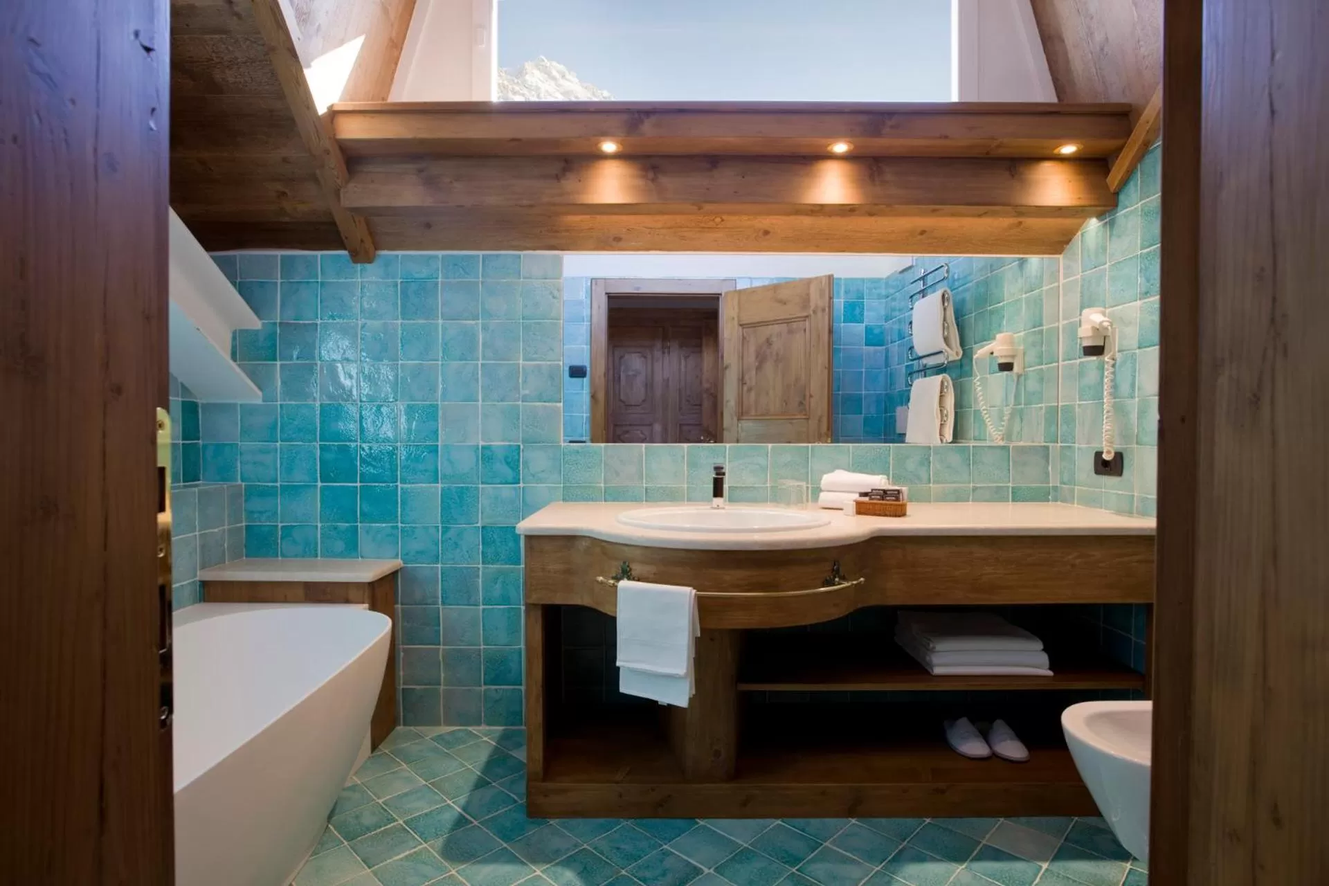 Bathroom in Hotel Cortina