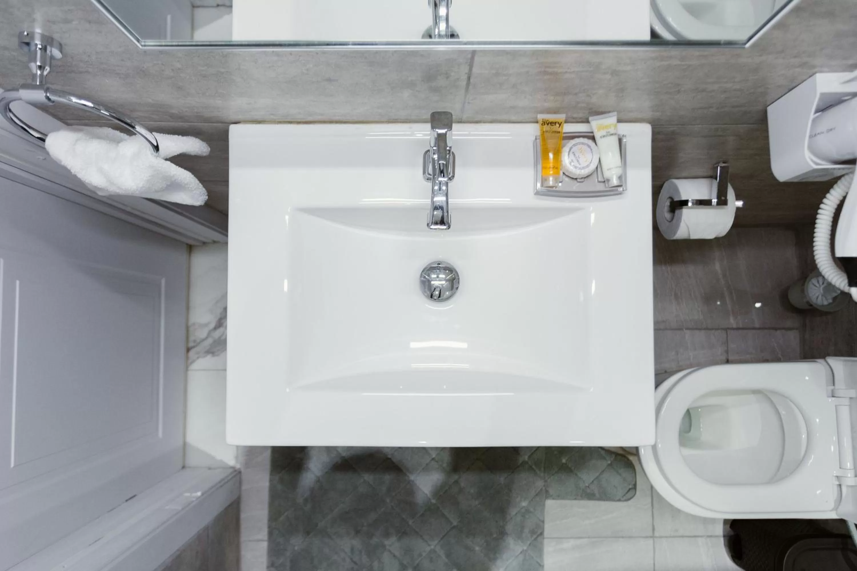 Toilet, Bathroom in The Avery Suites, East Legon