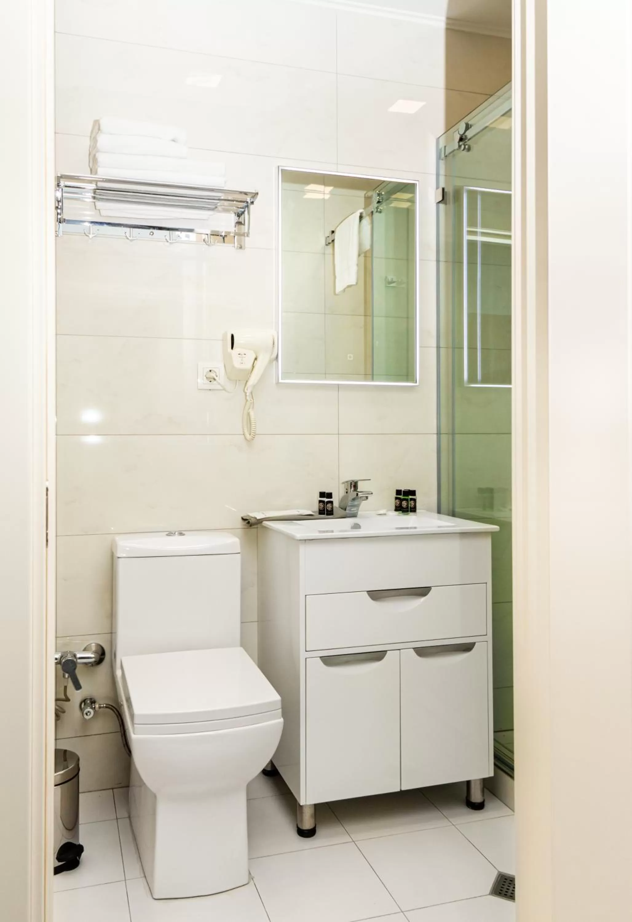 Bathroom in BG Palace Hotel