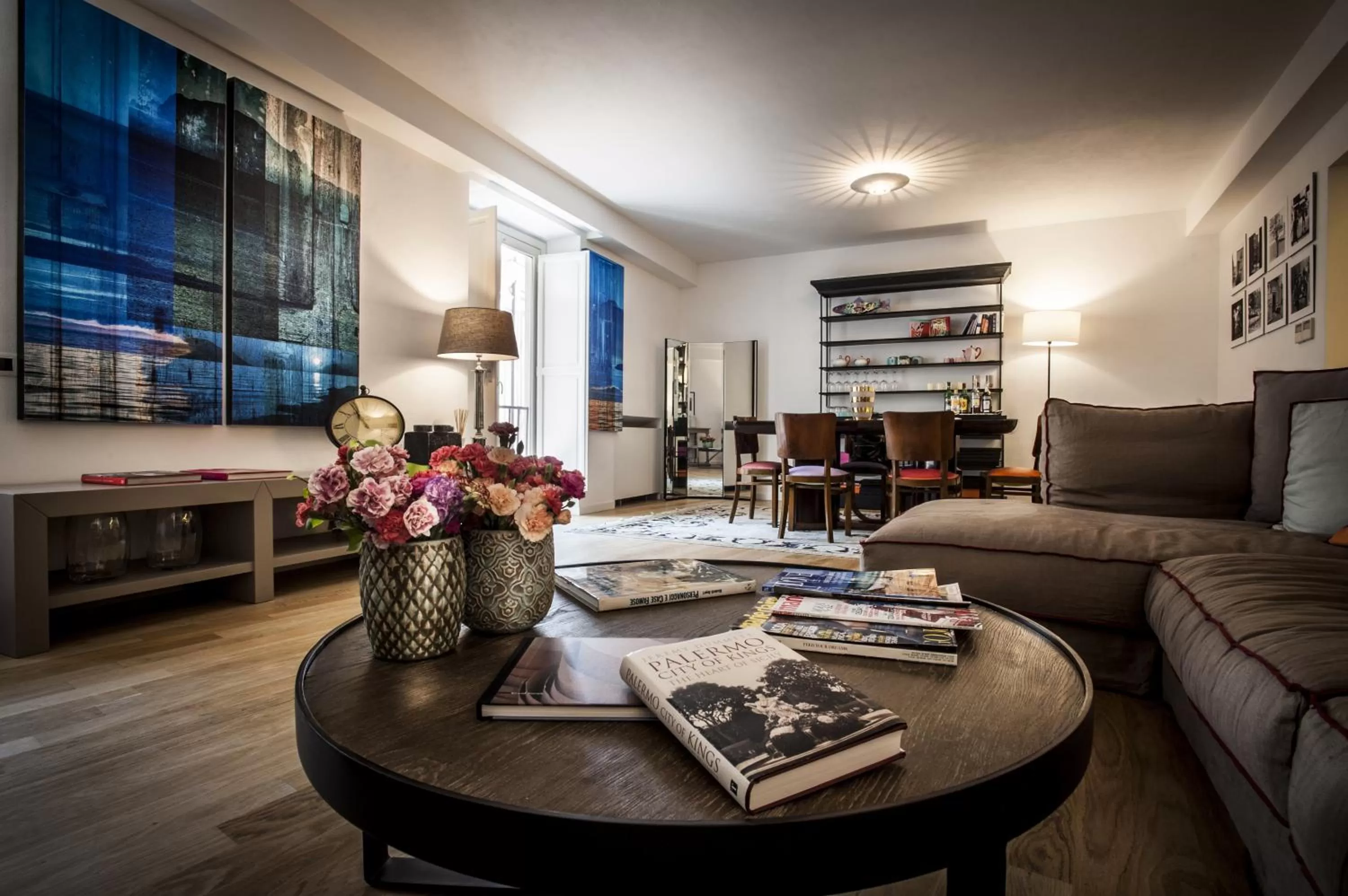 Communal lounge/ TV room in BB 22 Palace