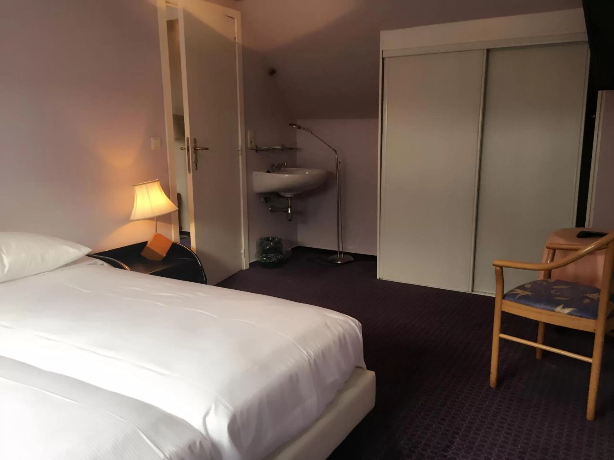 Bed in Hotel Claridge